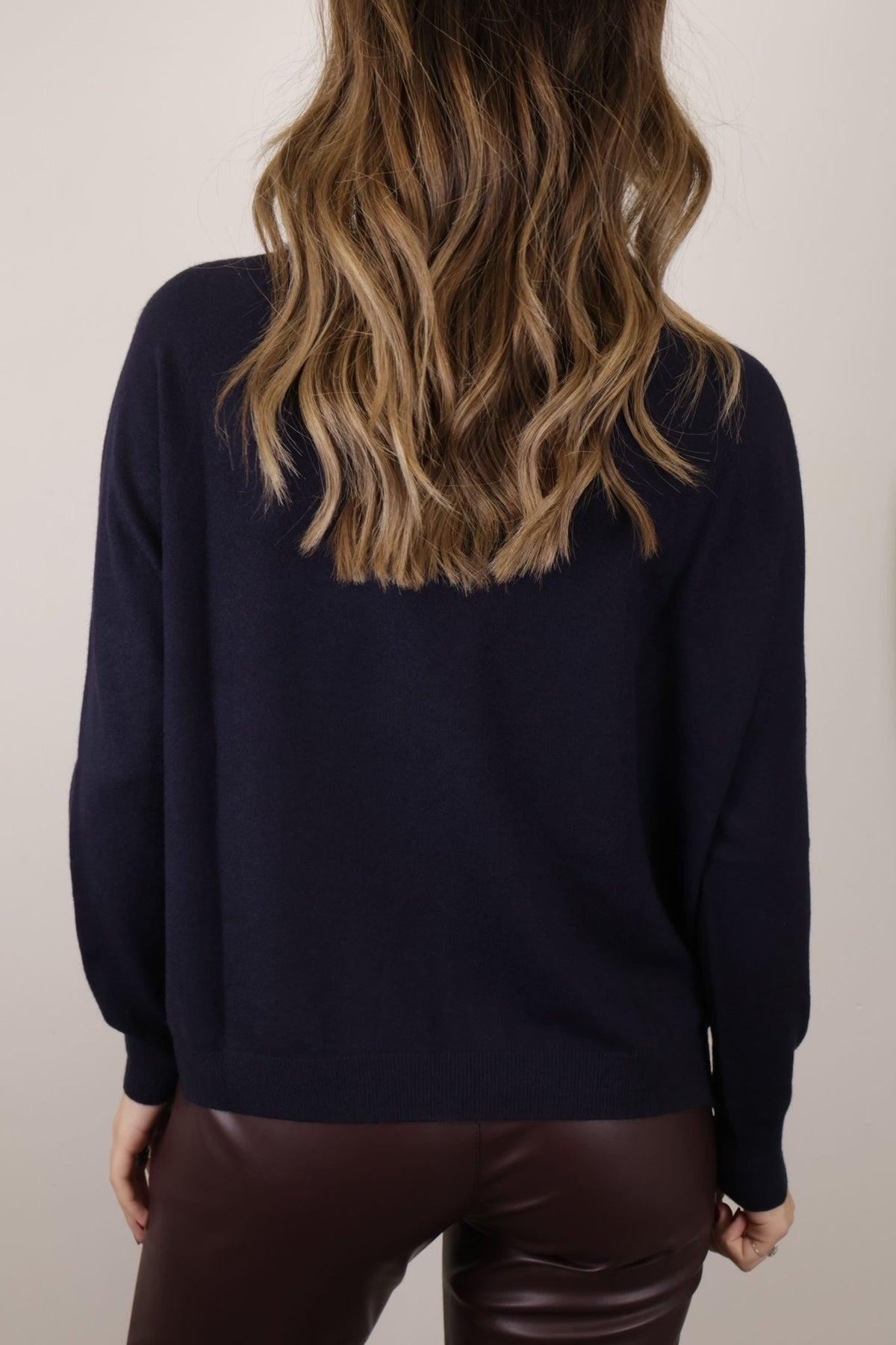Cardigan girocollo con bottoni MyD - GiuGiò | Shop online