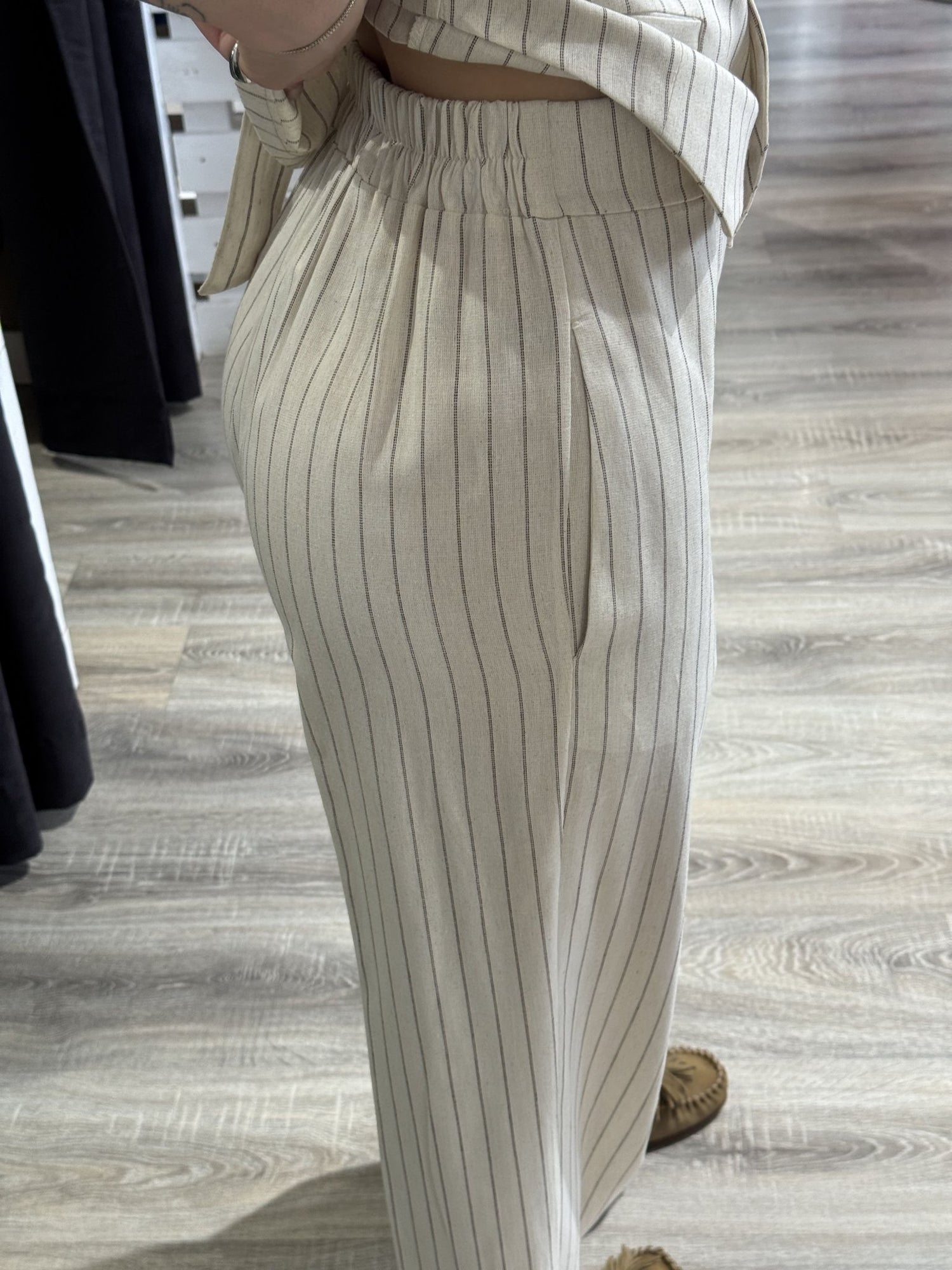 Completo gessato gilet+pantalone con spilla Susy Mix - GiuGiò | Shop online