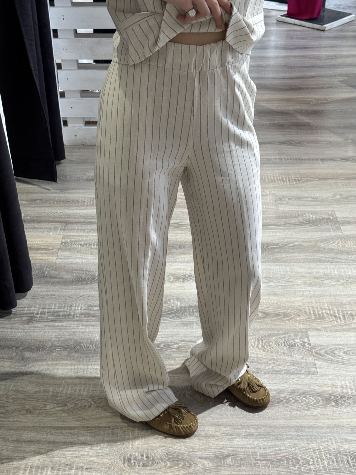Completo gessato gilet+pantalone con spilla Susy Mix - GiuGiò | Shop online