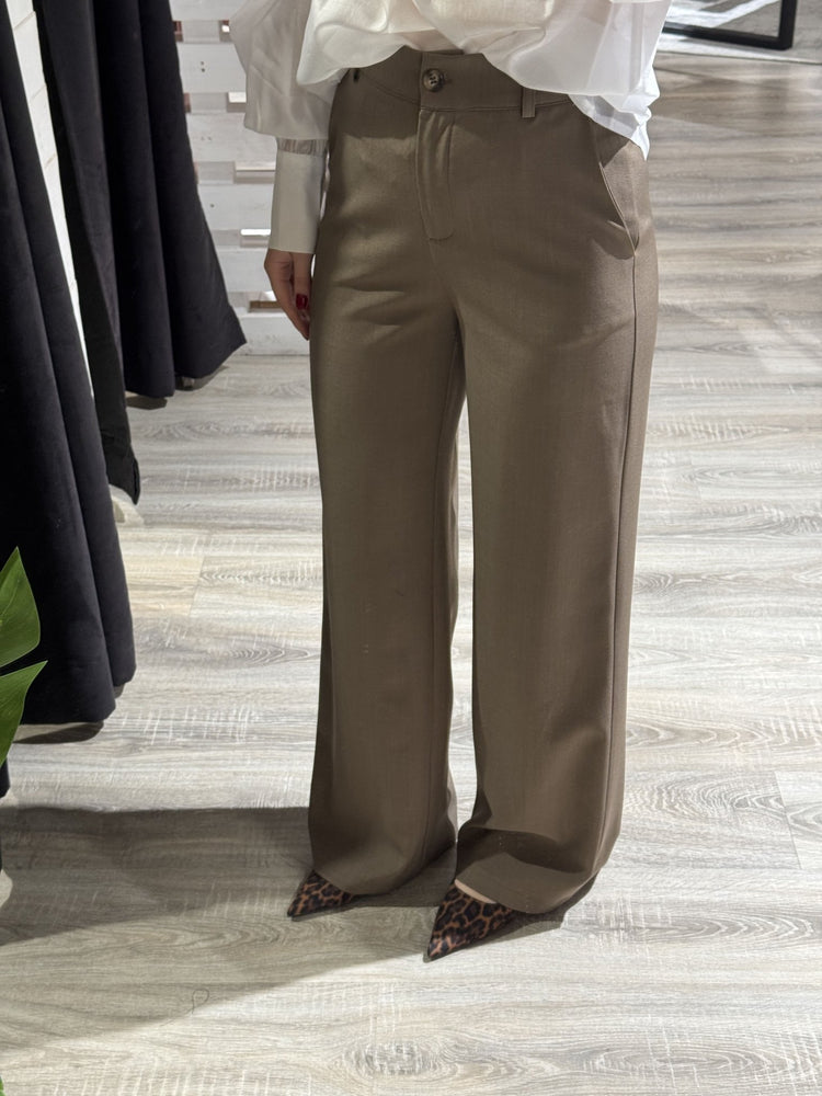 Completo giacca monopetto e pantalone gamba dritta Dixie - GiuGiò | Shop online