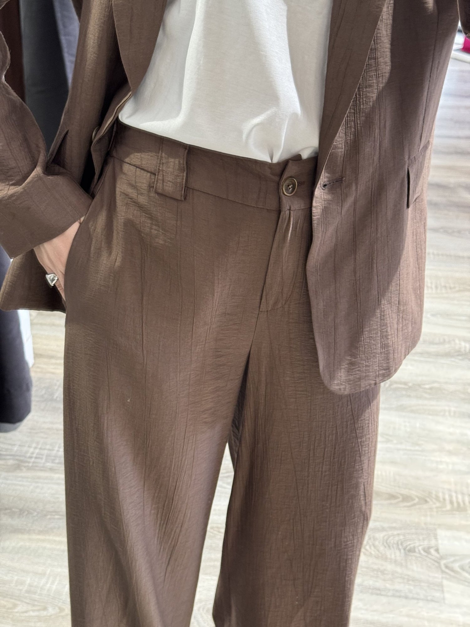 Completo giacca monopetto+pantalone gamba dritta Tensione In - GiuGiò | Shop online
