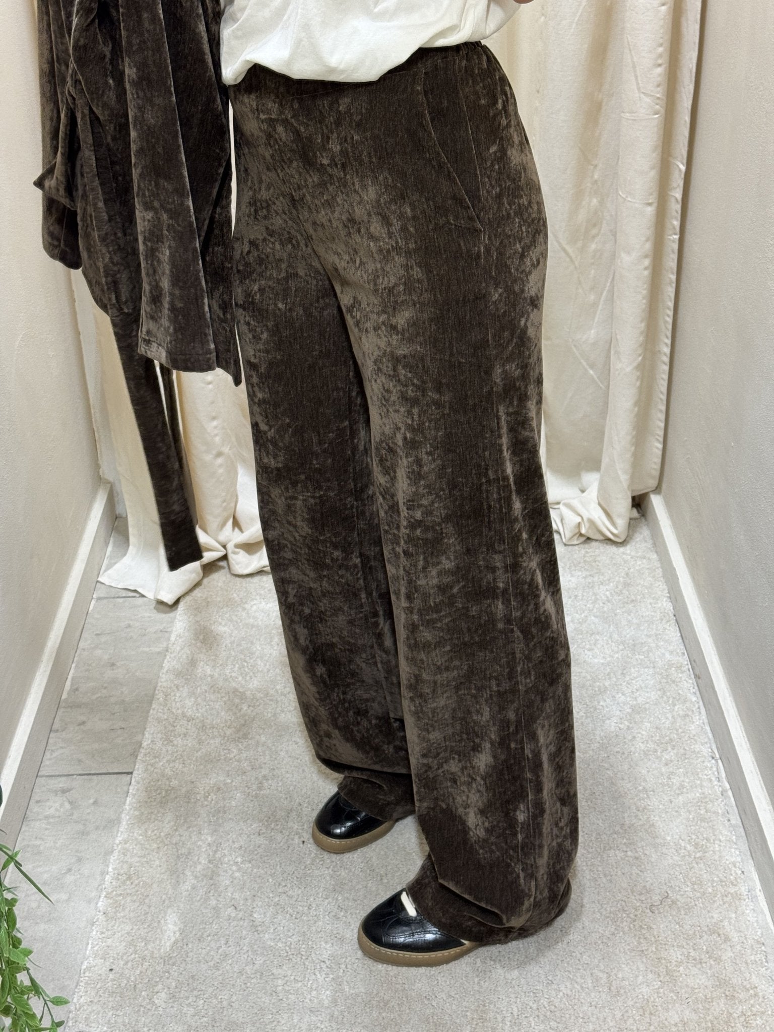 Completo in ciniglia di velluto giacca con fusciacca+pantalone gamba dritta Susy Mix - GiuGiò | Shop online