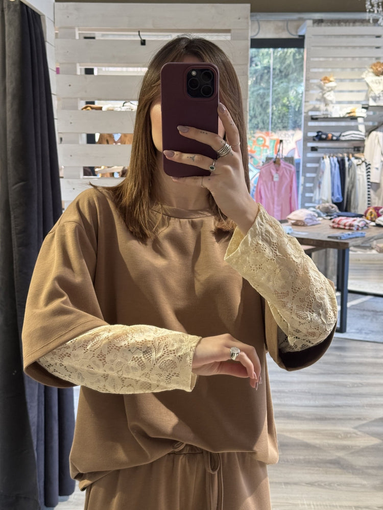 Completo maglia over manica in pizzo e pantalaccio gamba ampia Zahjr - GiuGiò | Shop online
