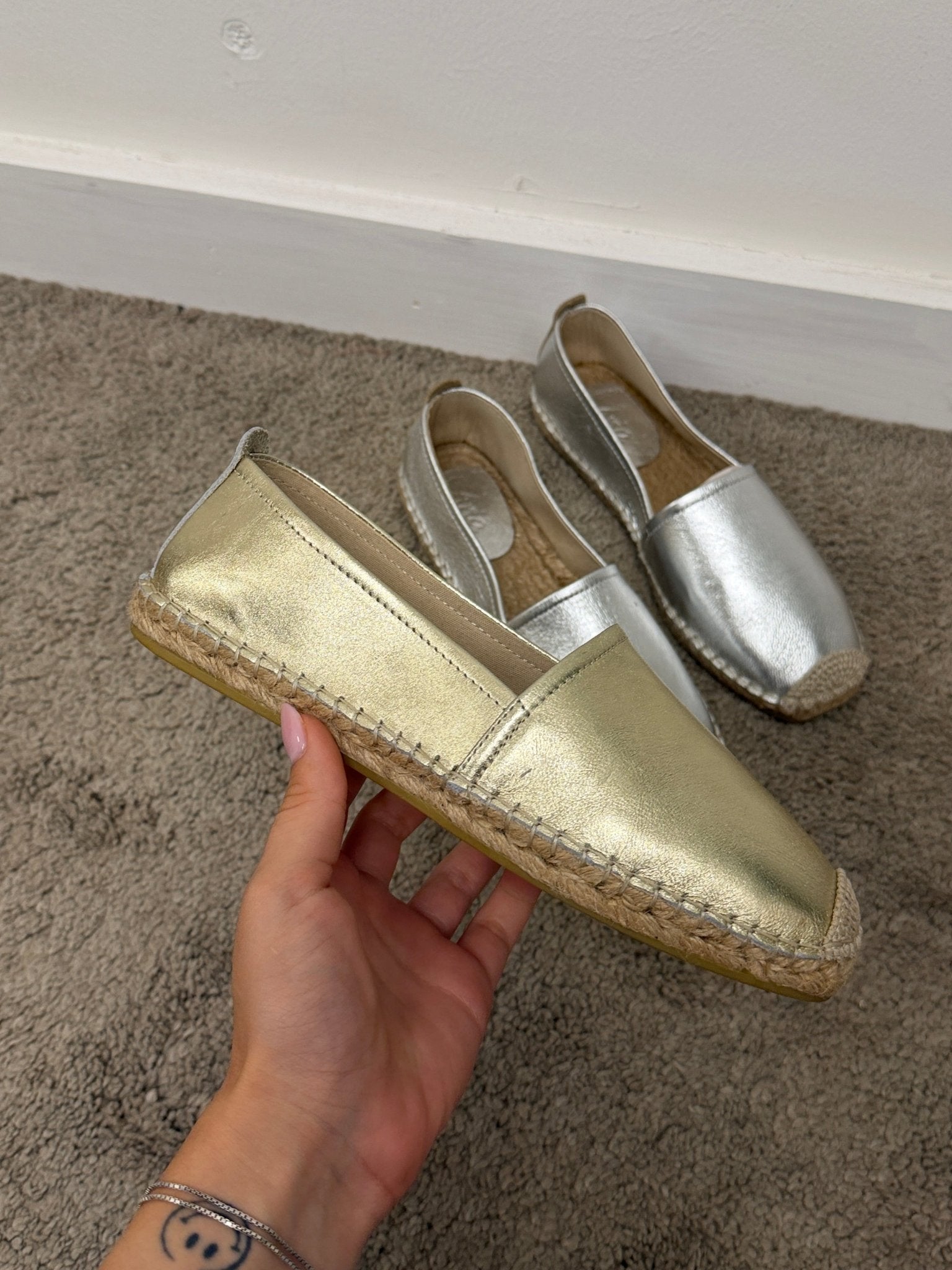 Espadrillas in pelle laminata Aria - GiuGiò | Shop online