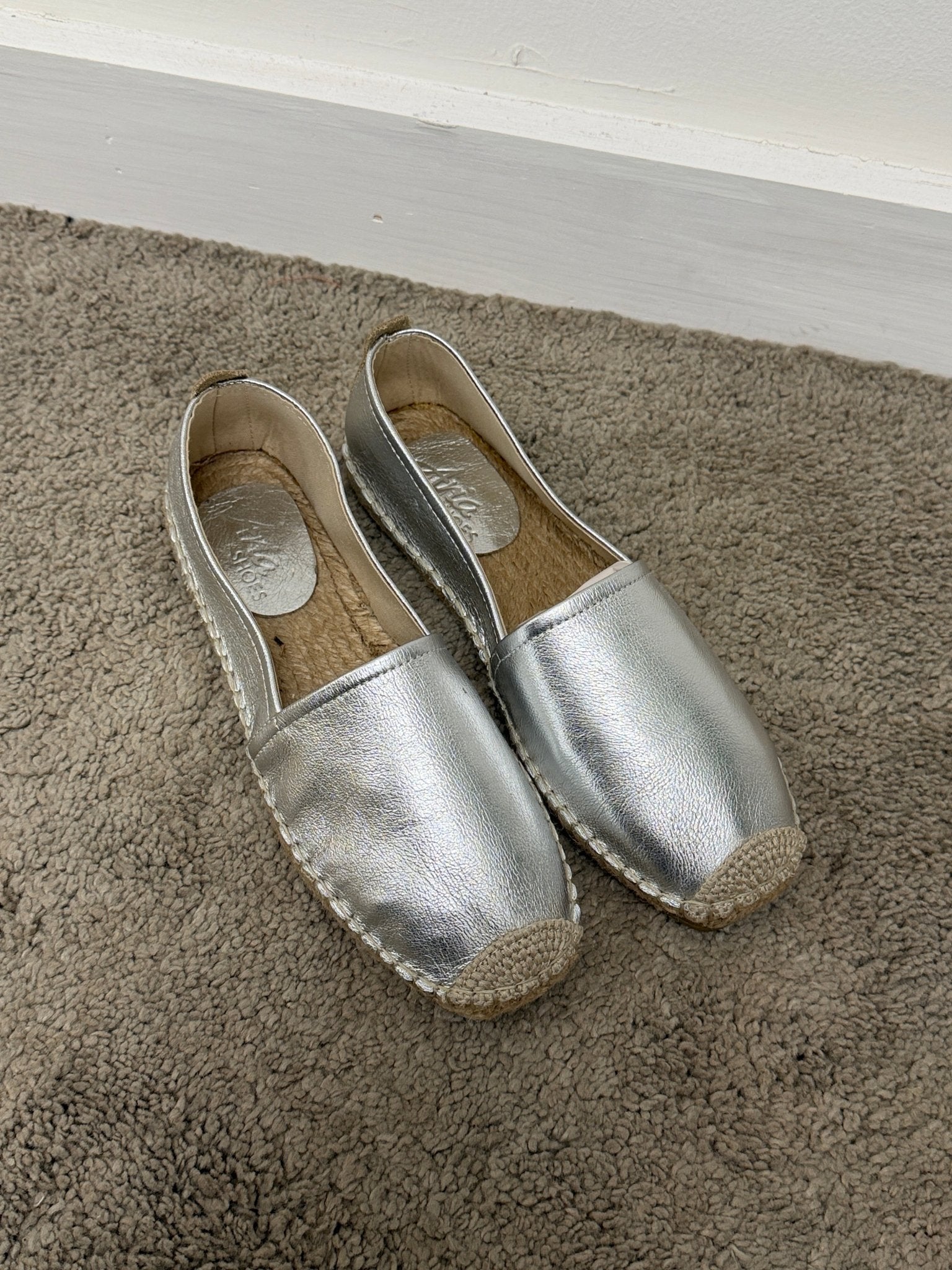 Espadrillas in pelle laminata Aria - GiuGiò | Shop online