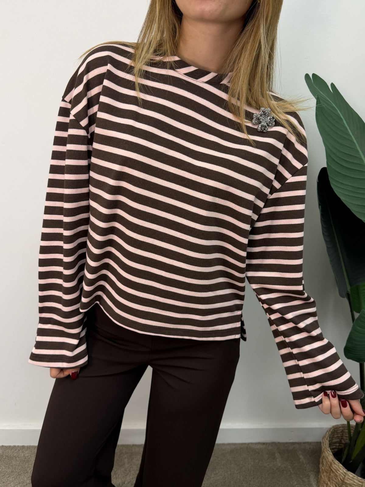 Felpa rigata con spilla gioiello Susy Mix - GiuGiò | Shop online