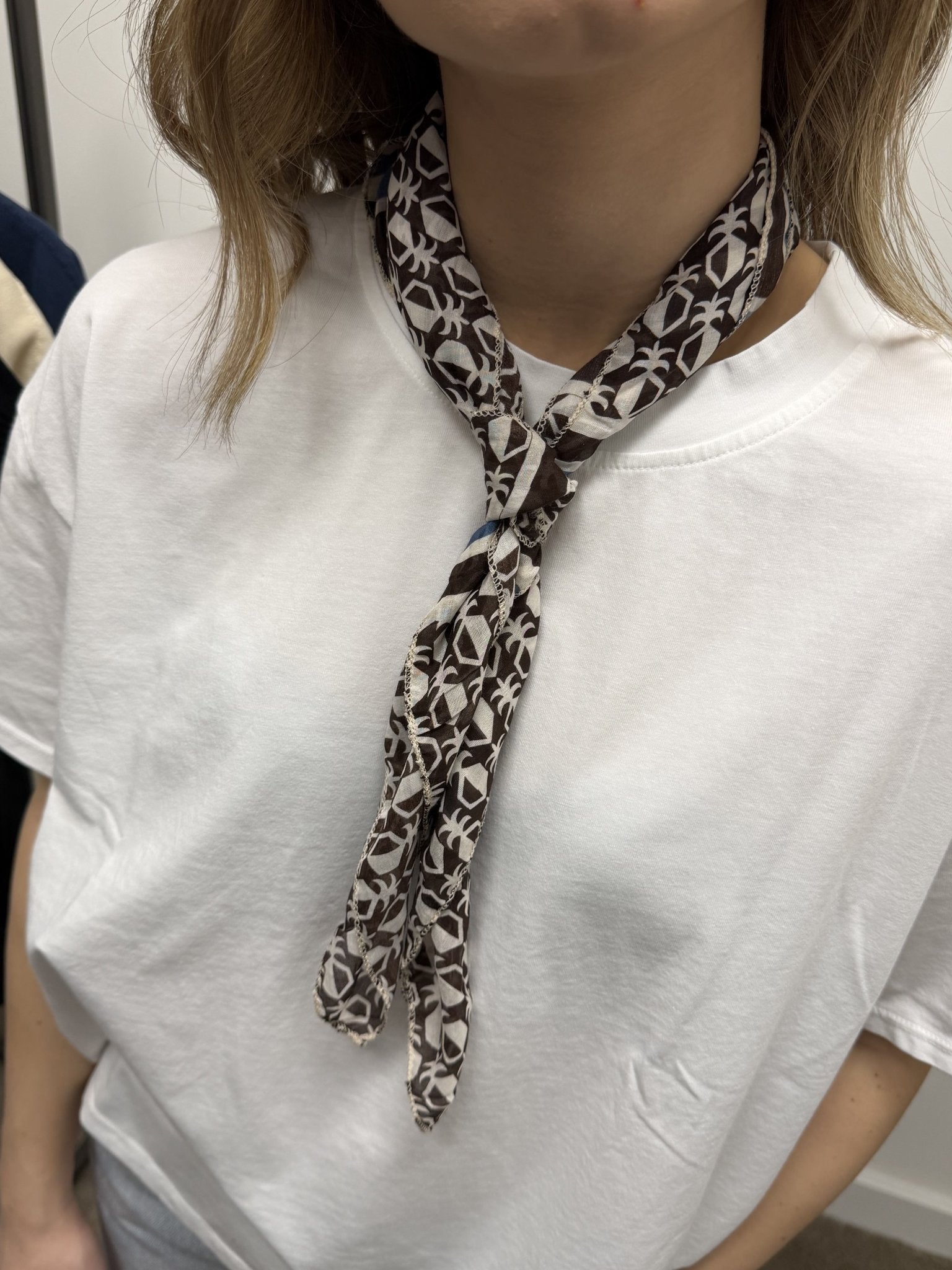 Foulard piccolo stampa marrone in cotone Susy Mix - GiuGiò | Shop online