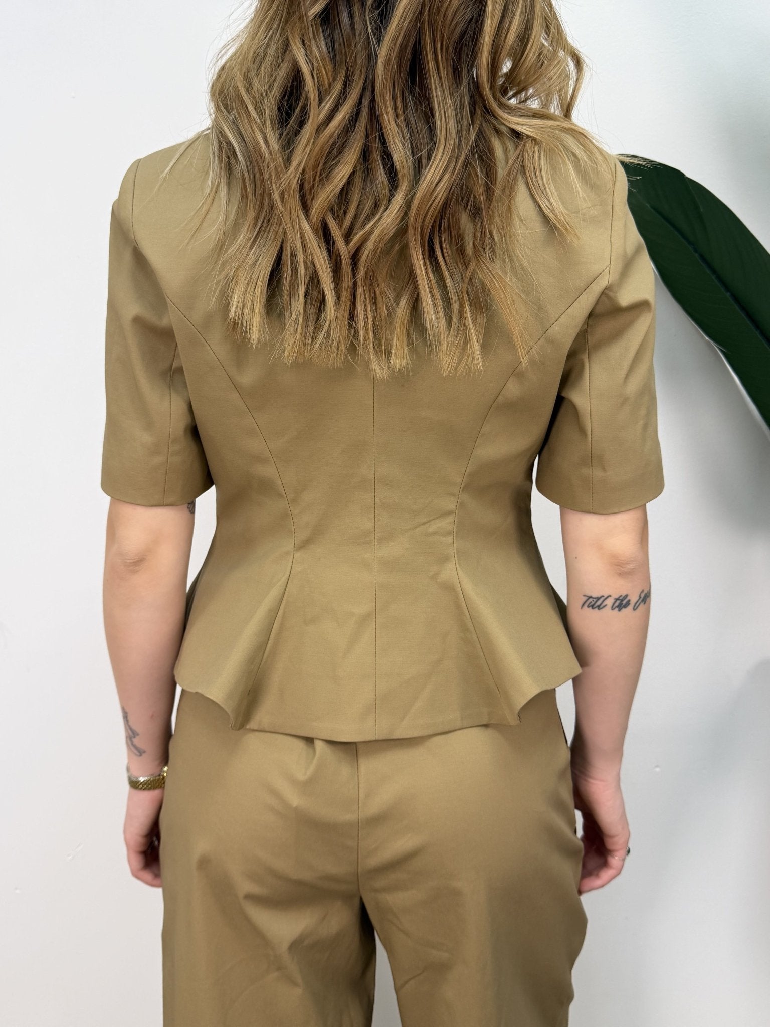 Giacca con godet e bottoni metallici Tensione In - GiuGiò | Shop online