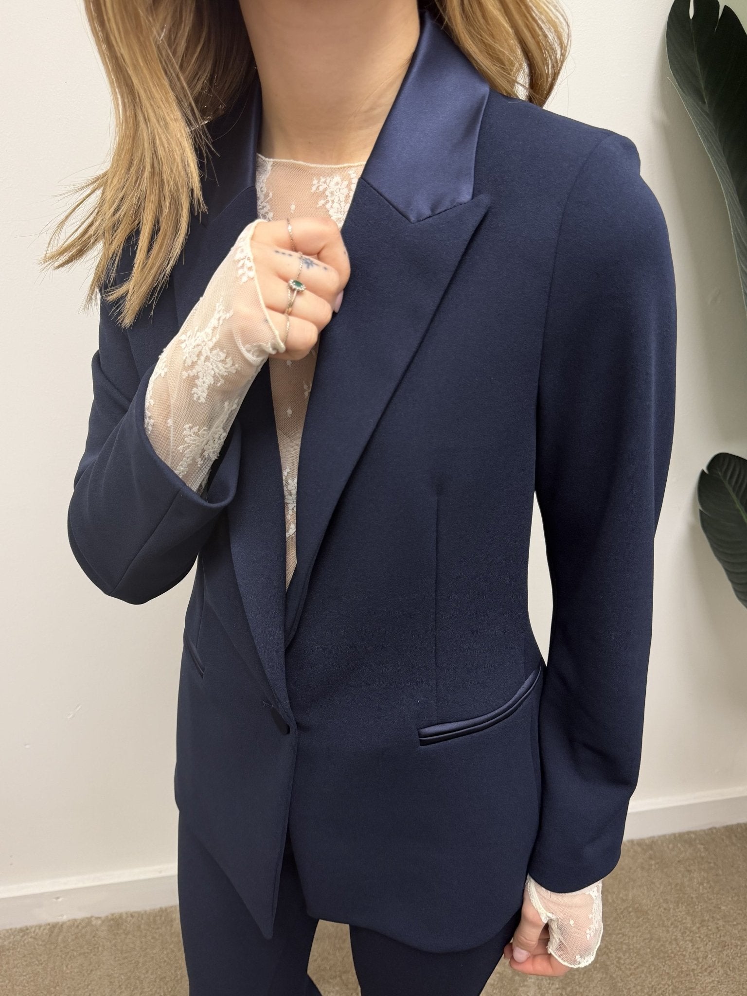 Giacca monopetto in crêpe con dettagli in raso VICOLO - GiuGiò | Shop online