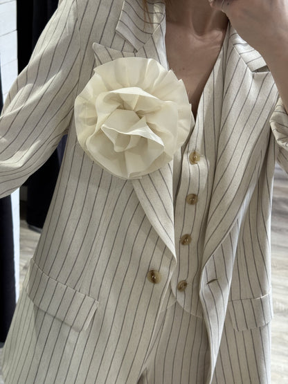 Giacca over gessata con spilla Susy Mix - GiuGiò | Shop online