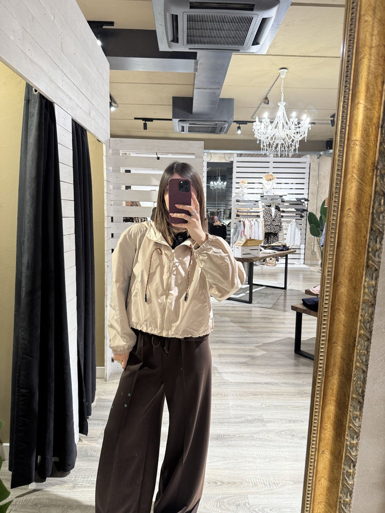 Giubbino in tessuto impermeabile con cappuccio Tensione IN - GiuGiò | Shop online
