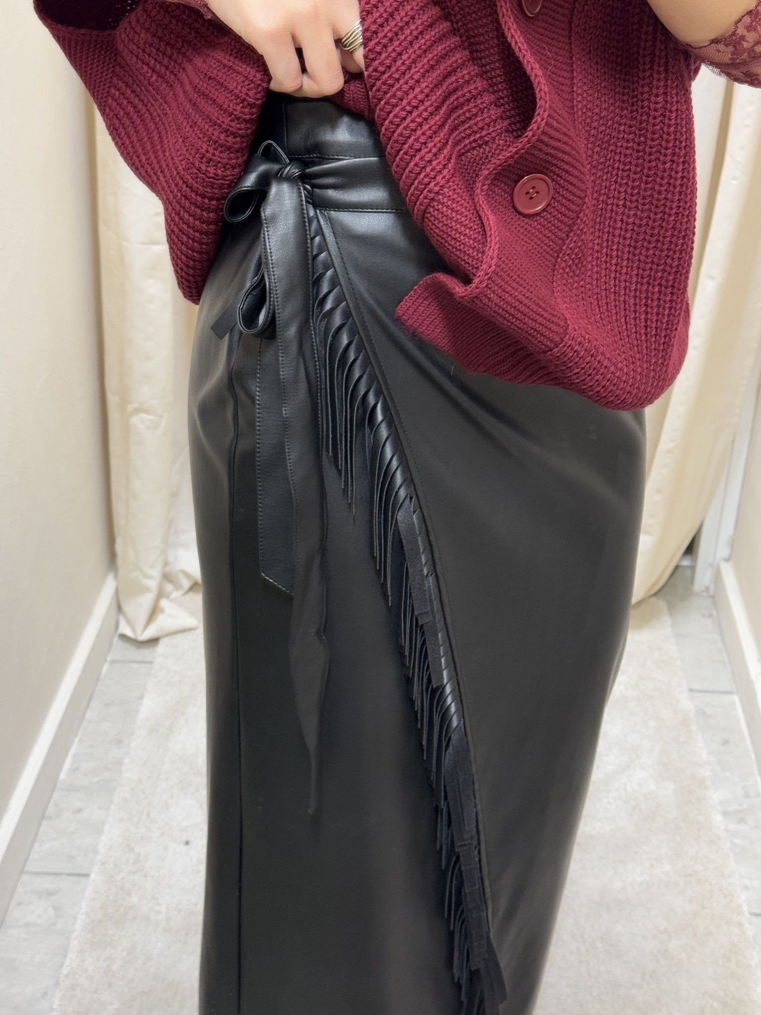 Gonna lunga in ecopelle con frange Susy Mix - GiuGiò | Shop online