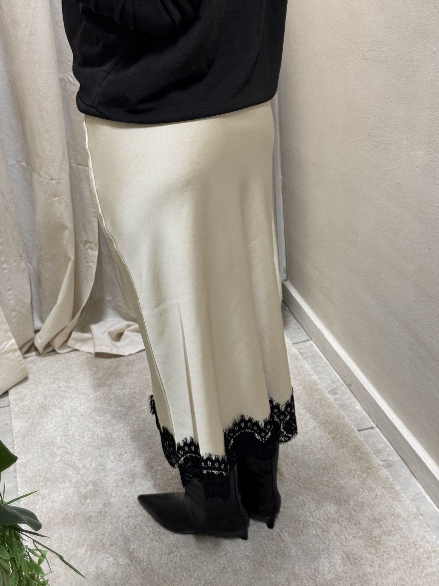 Gonna midi satin e pizzo Tensione In - GiuGiò | Shop online