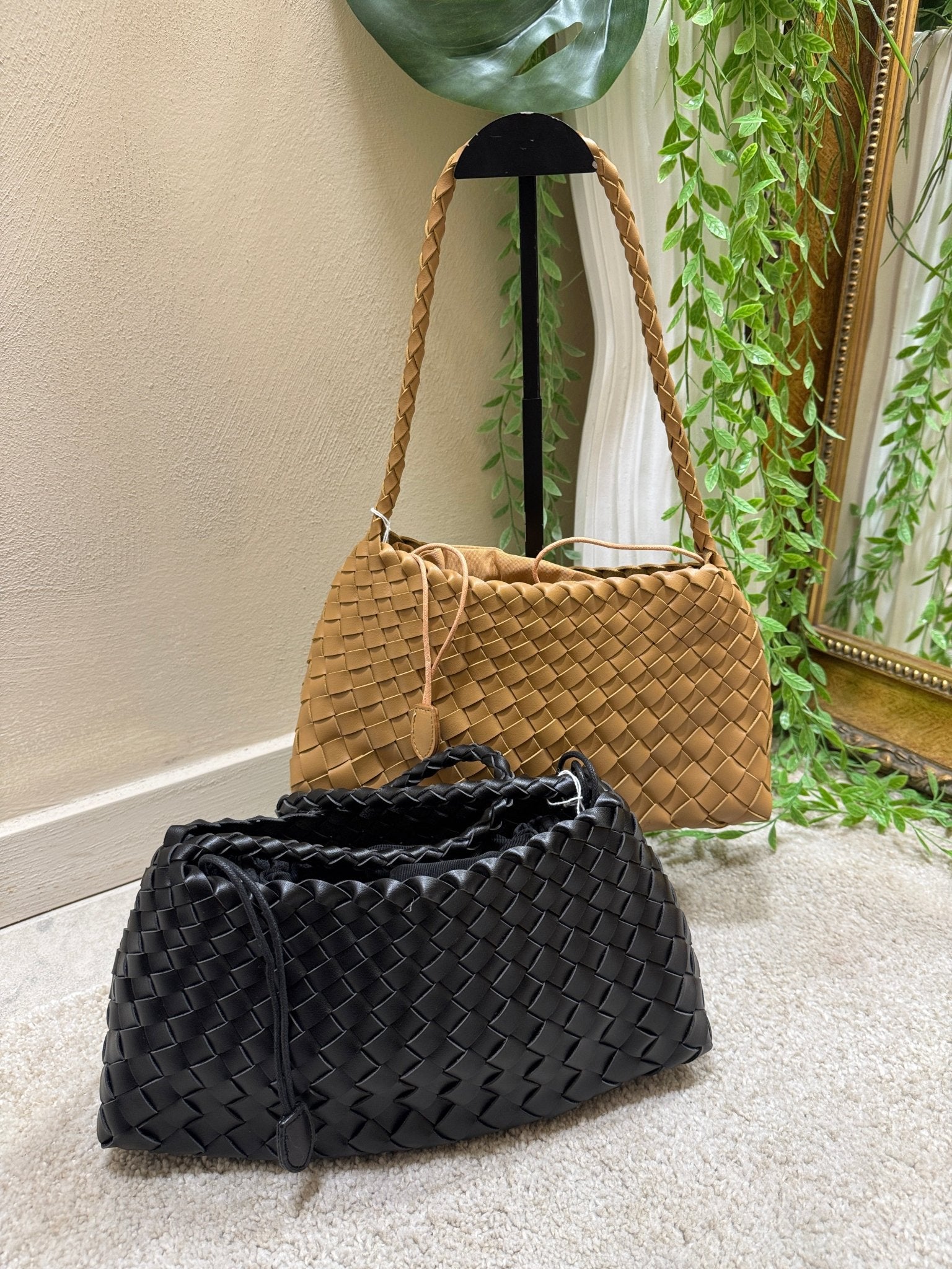 Iris bag in ecopelle intrecciata GiuGió - GiuGiò | Shop online
