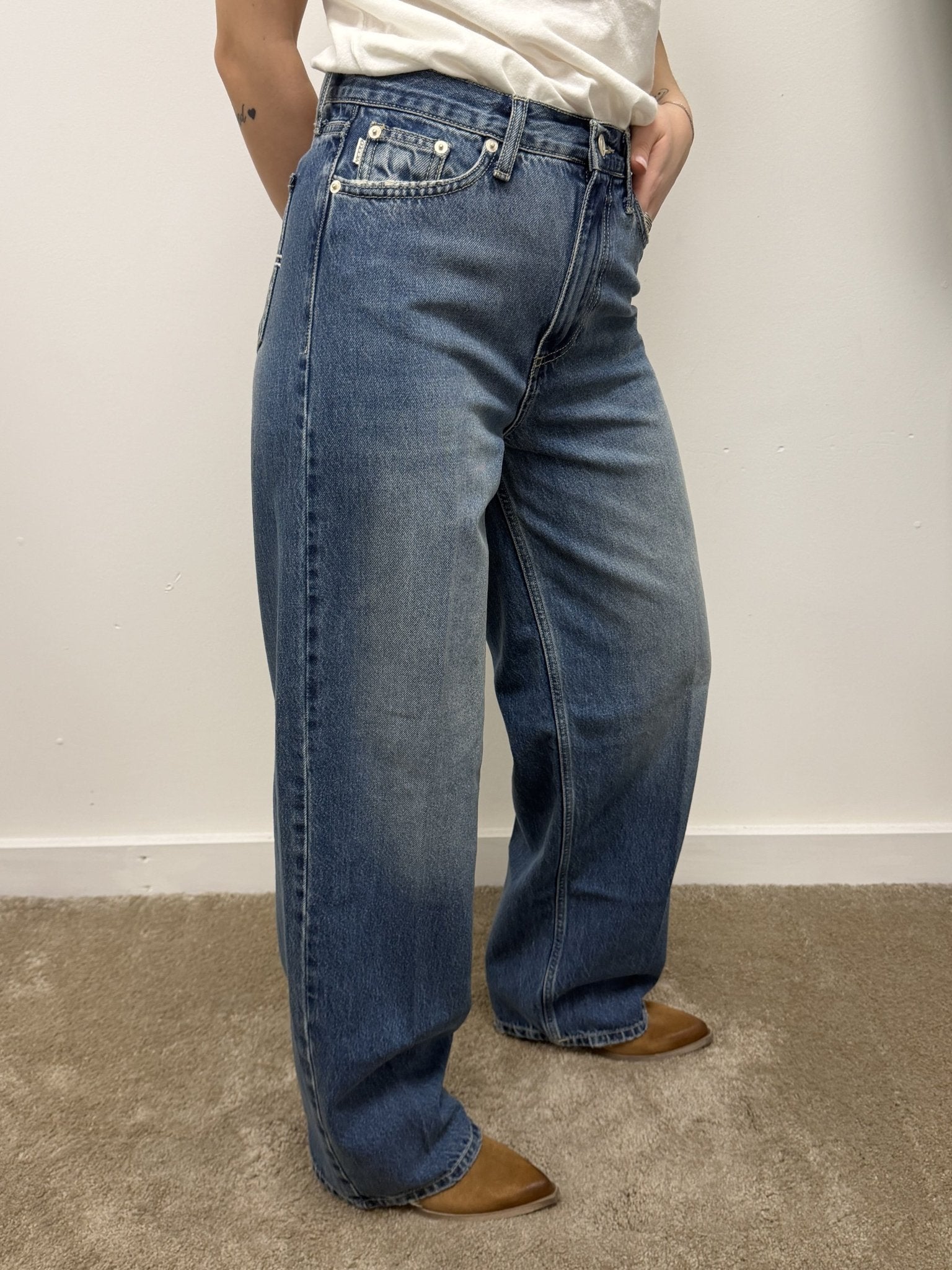 Jeans gamba dritta Xenobia VICOLO - GiuGiò | Shop online