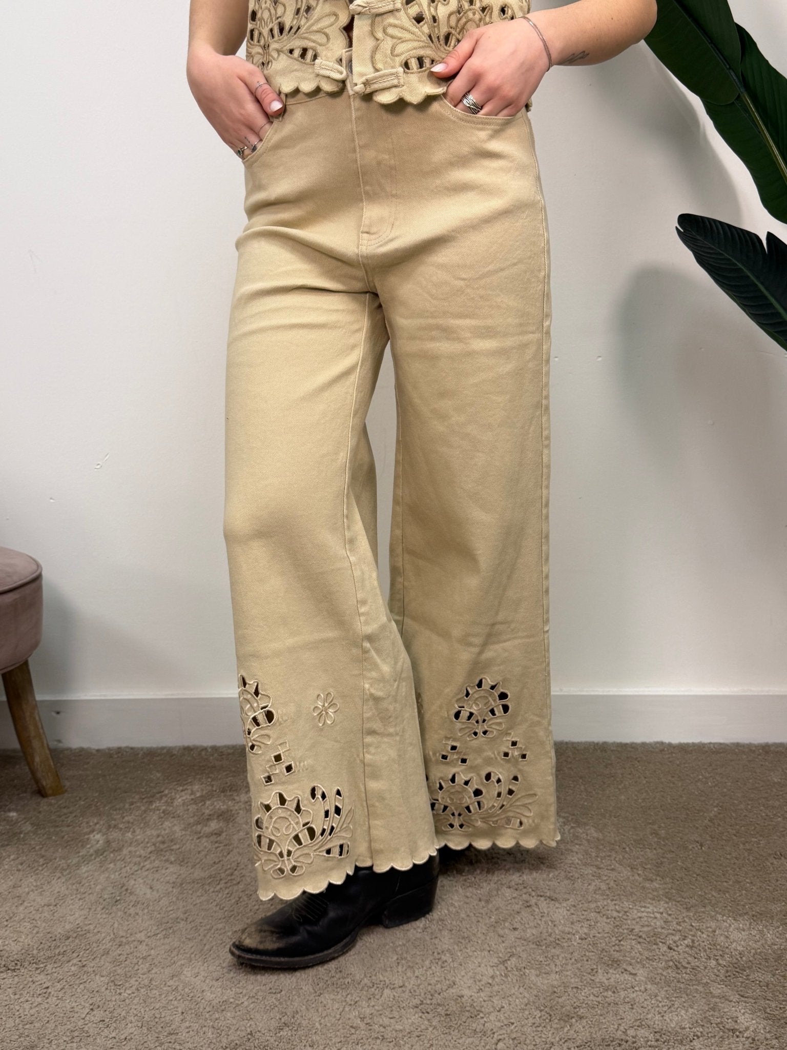 Jeans gaucho ricami sangallo MyD - GiuGiò | Shop online