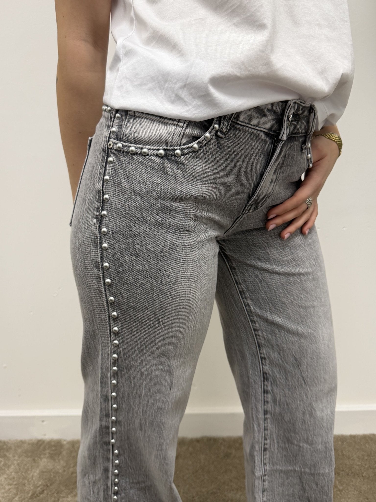 Jeans grigio gamba dritta con rivetti MyD - GiuGiò | Shop online
