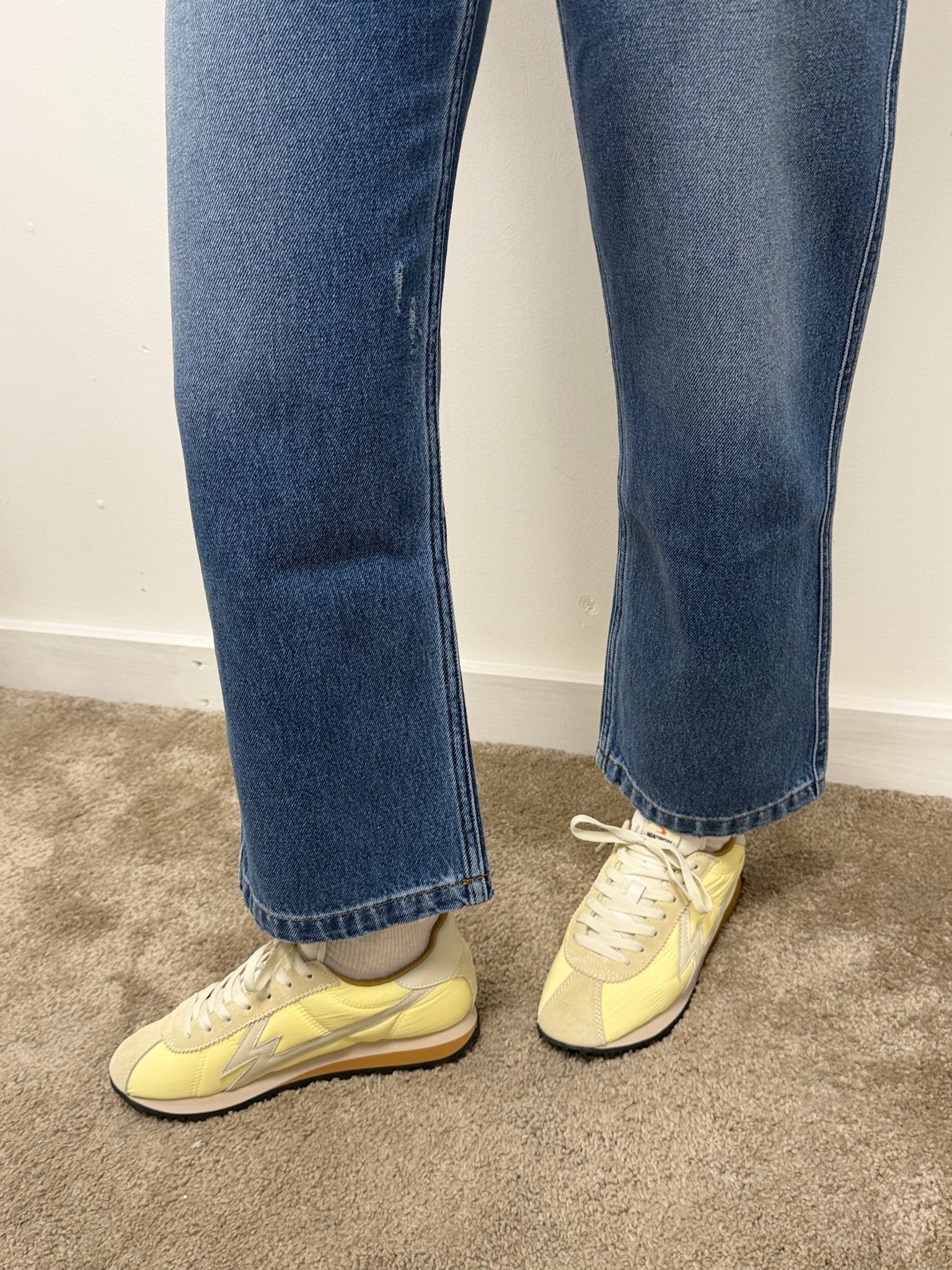 Jeans Kate straight lavaggio medio VICOLO - GiuGiò | Shop online