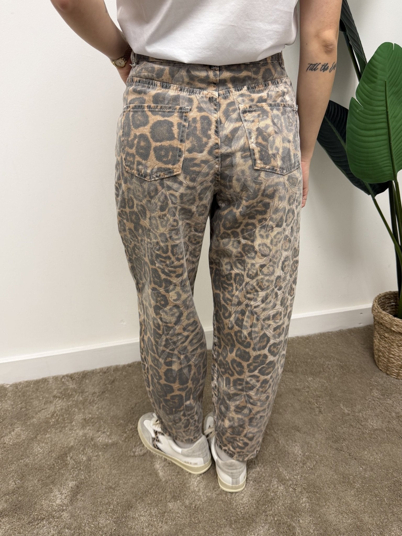 Jeans ovetto stampa maculata e fondo fiorato Susy Mix - GiuGiò | Shop online