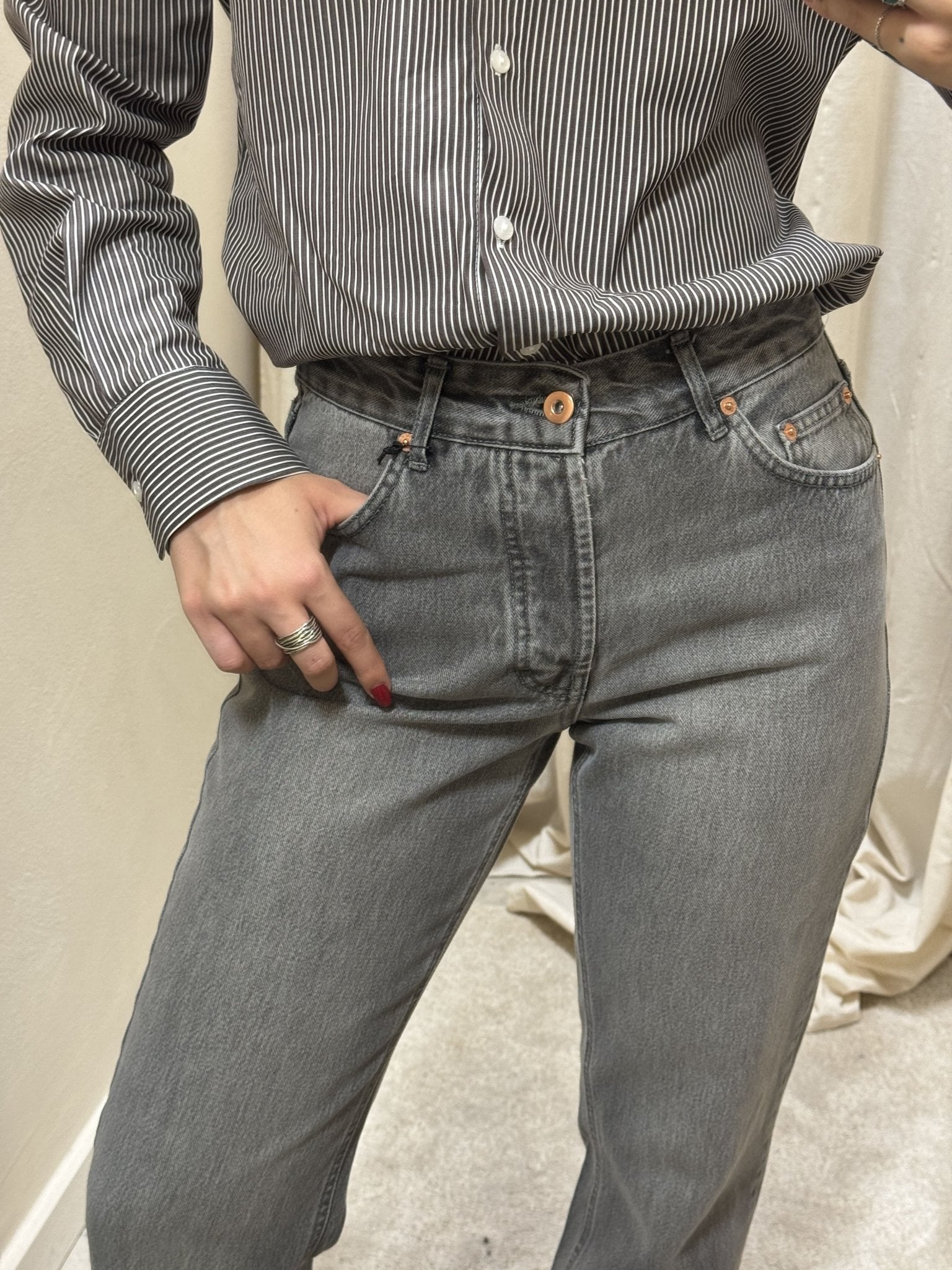 Jeans sigaretta 501 grigio Tensione In - GiuGiò | Shop online