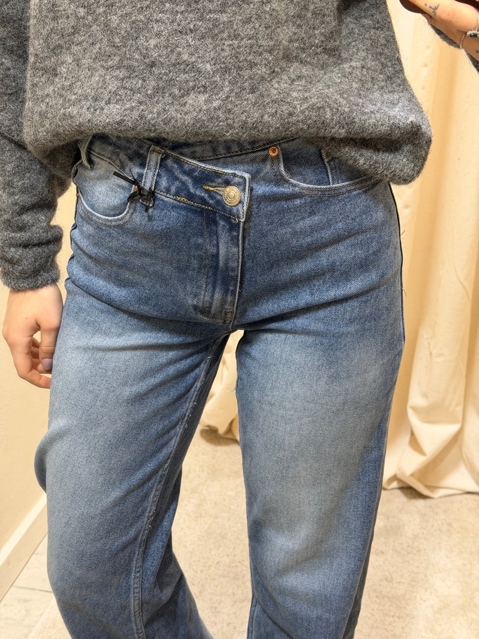 Jeans wide leg con bottone storto MyD - GiuGiò | Shop online