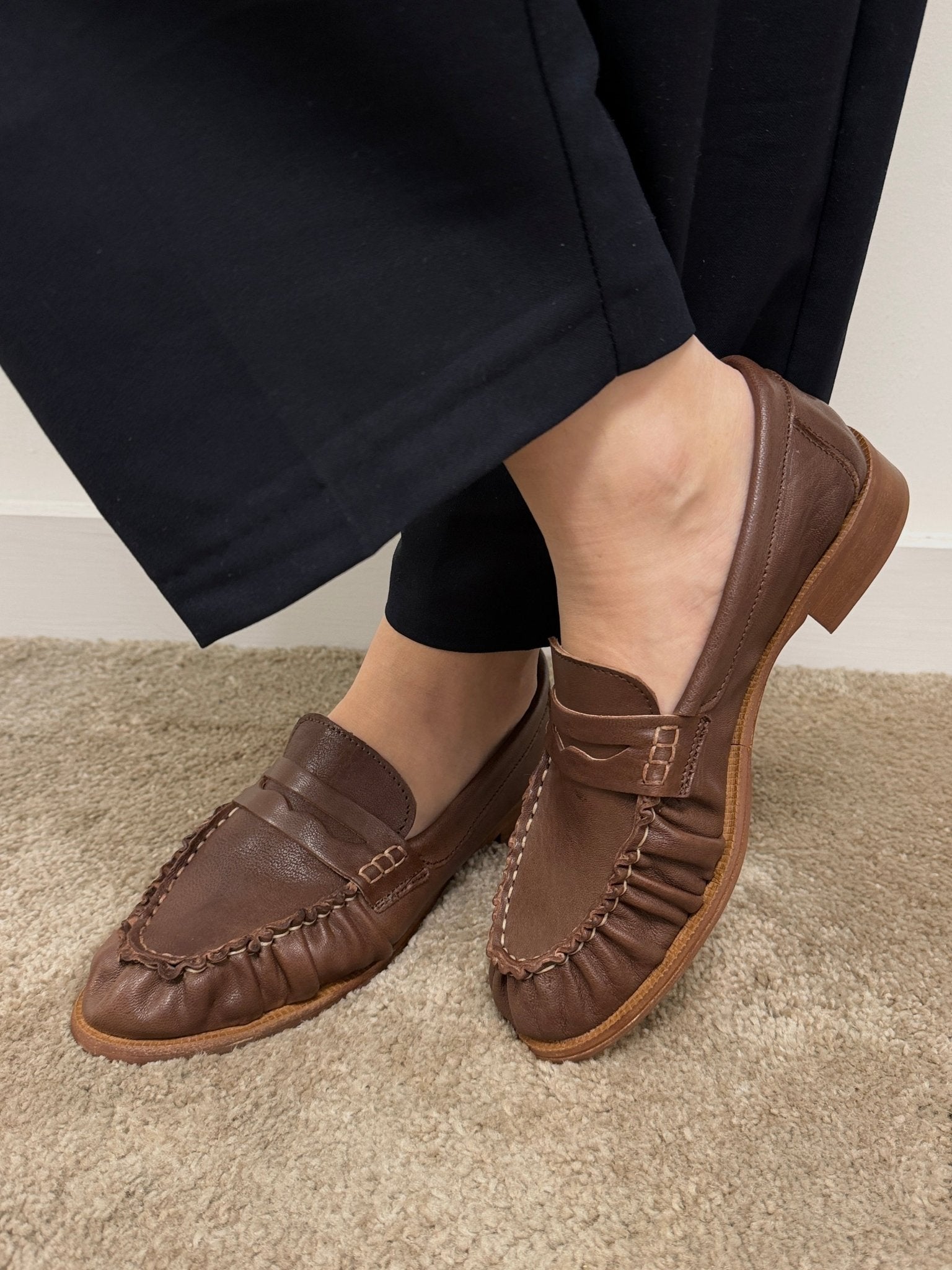 Mocassino in pelle marrone Via Mondana - GiuGiò | Shop online