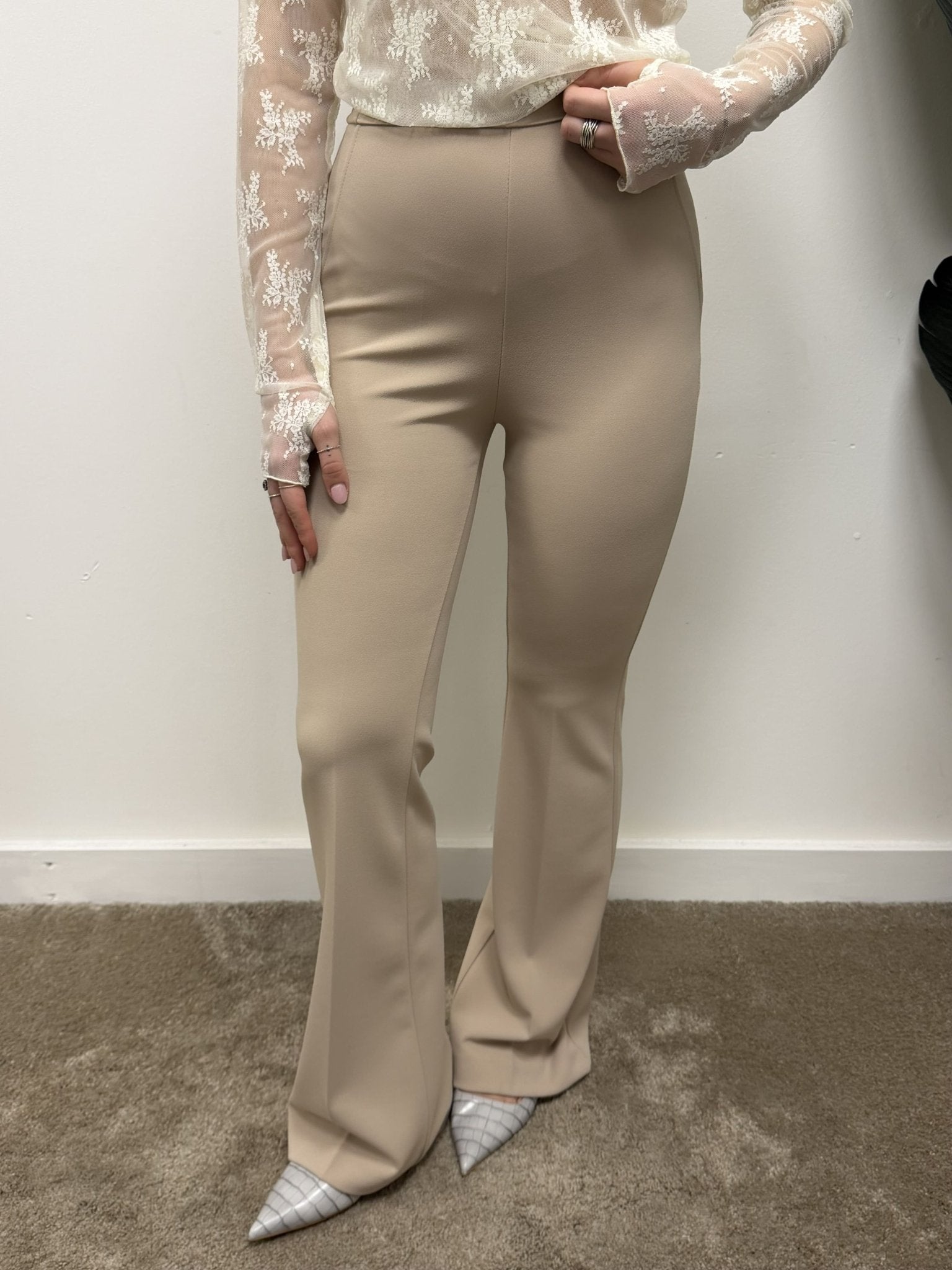 Pantalone a zampa in crêpe VICOLO - GiuGiò | Shop online