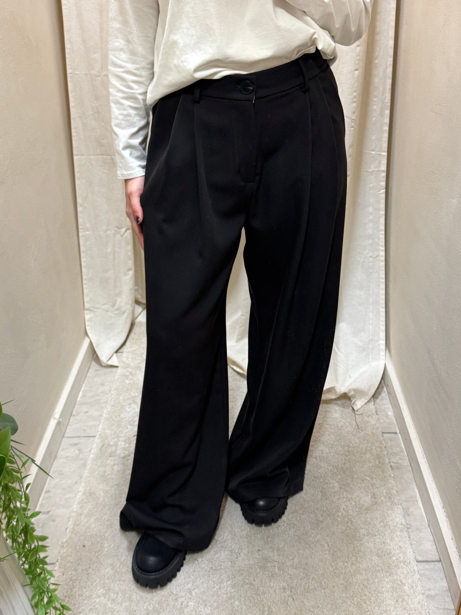 Pantalone ampio con pinces MyD - GiuGiò | Shop online