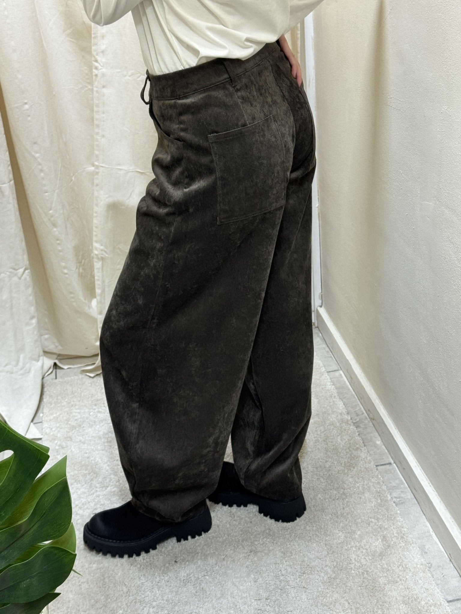 Pantalone balloon millerighe di velluto MyD - GiuGiò | Shop online