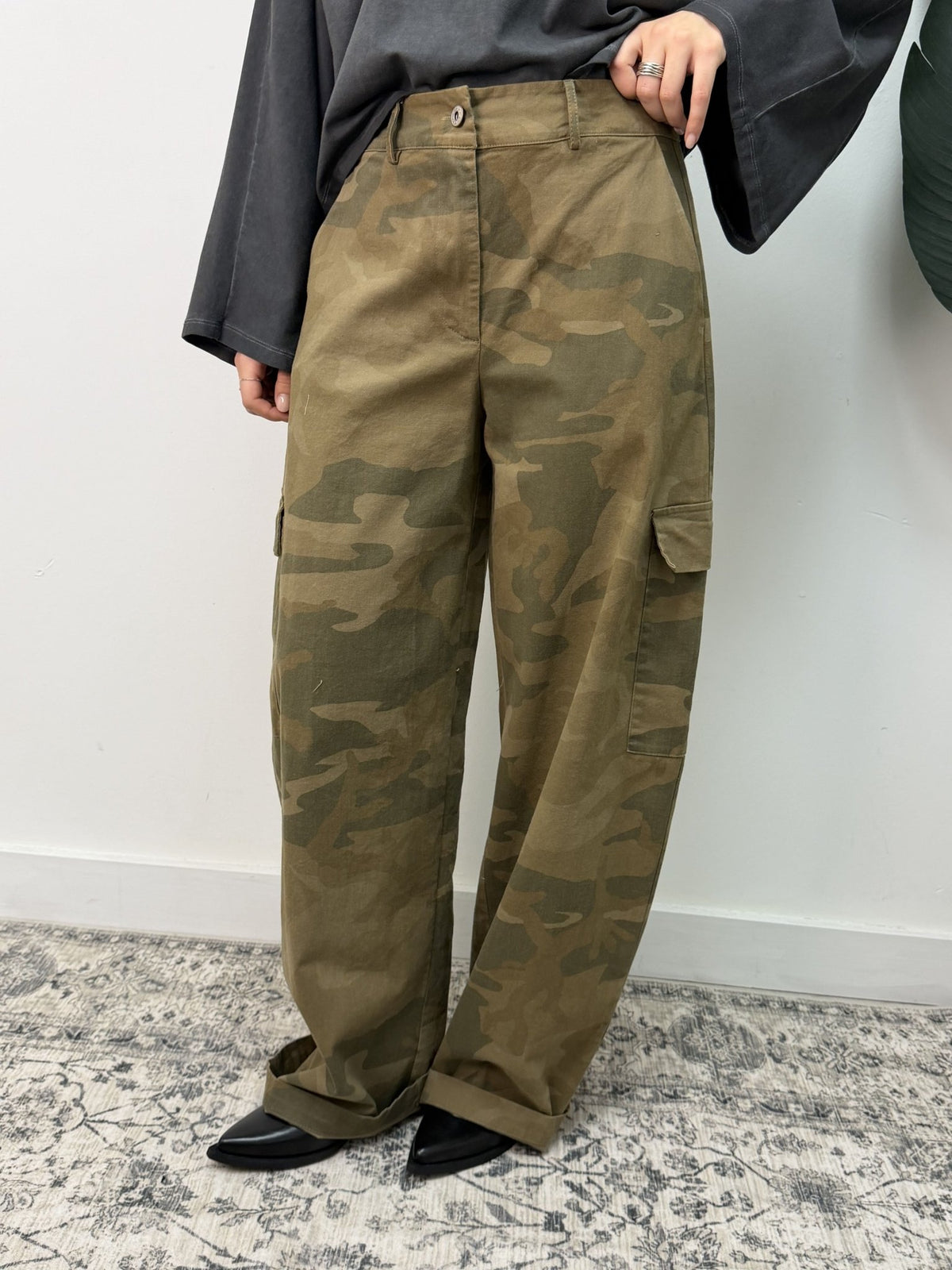 Pantalone barrel cargo stampa camouflage MyD - GiuGiò | Shop online