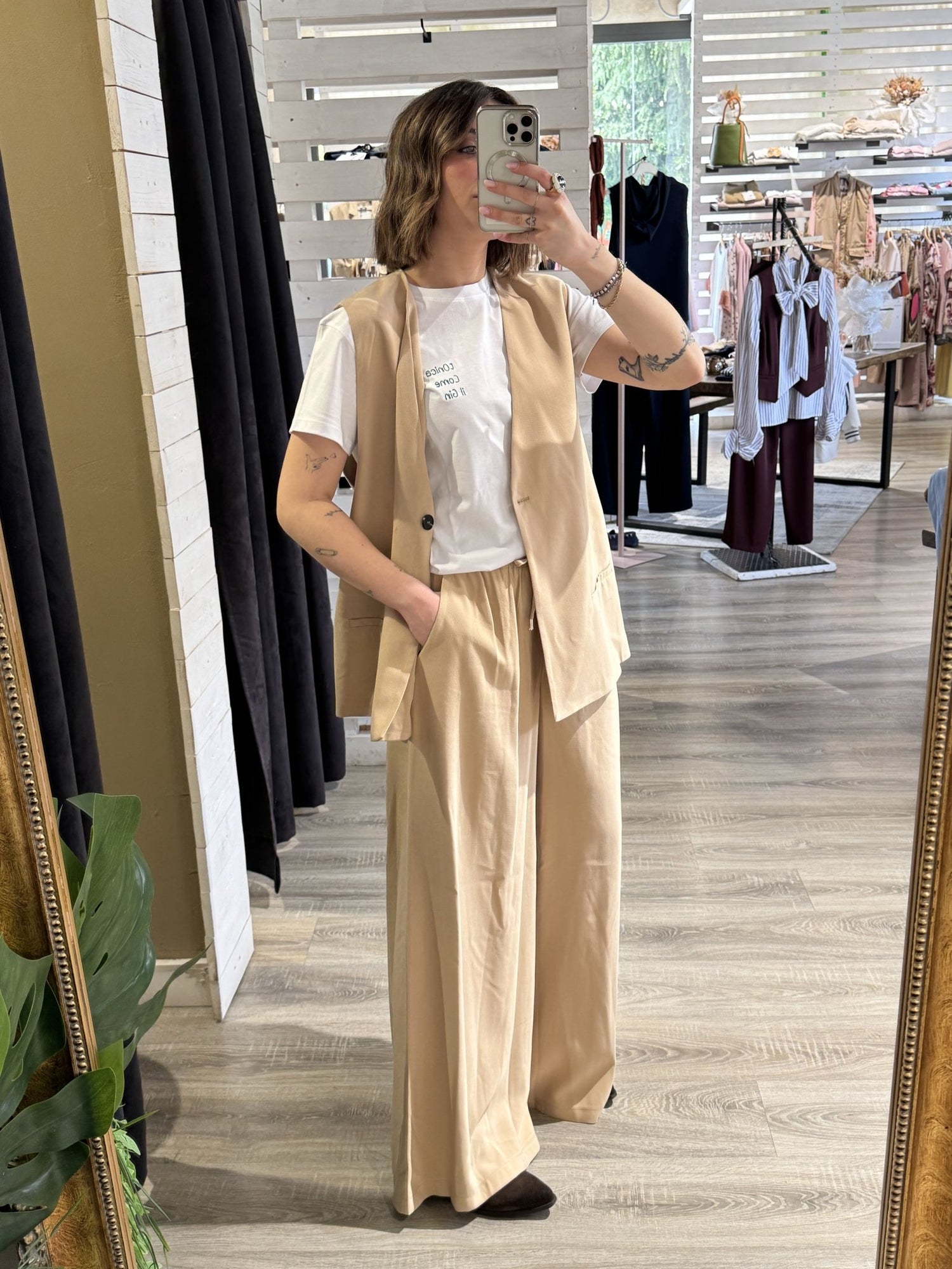 Pantalone gamba ampia con elastico in vita e coulisse Tensione In - GiuGiò | Shop online