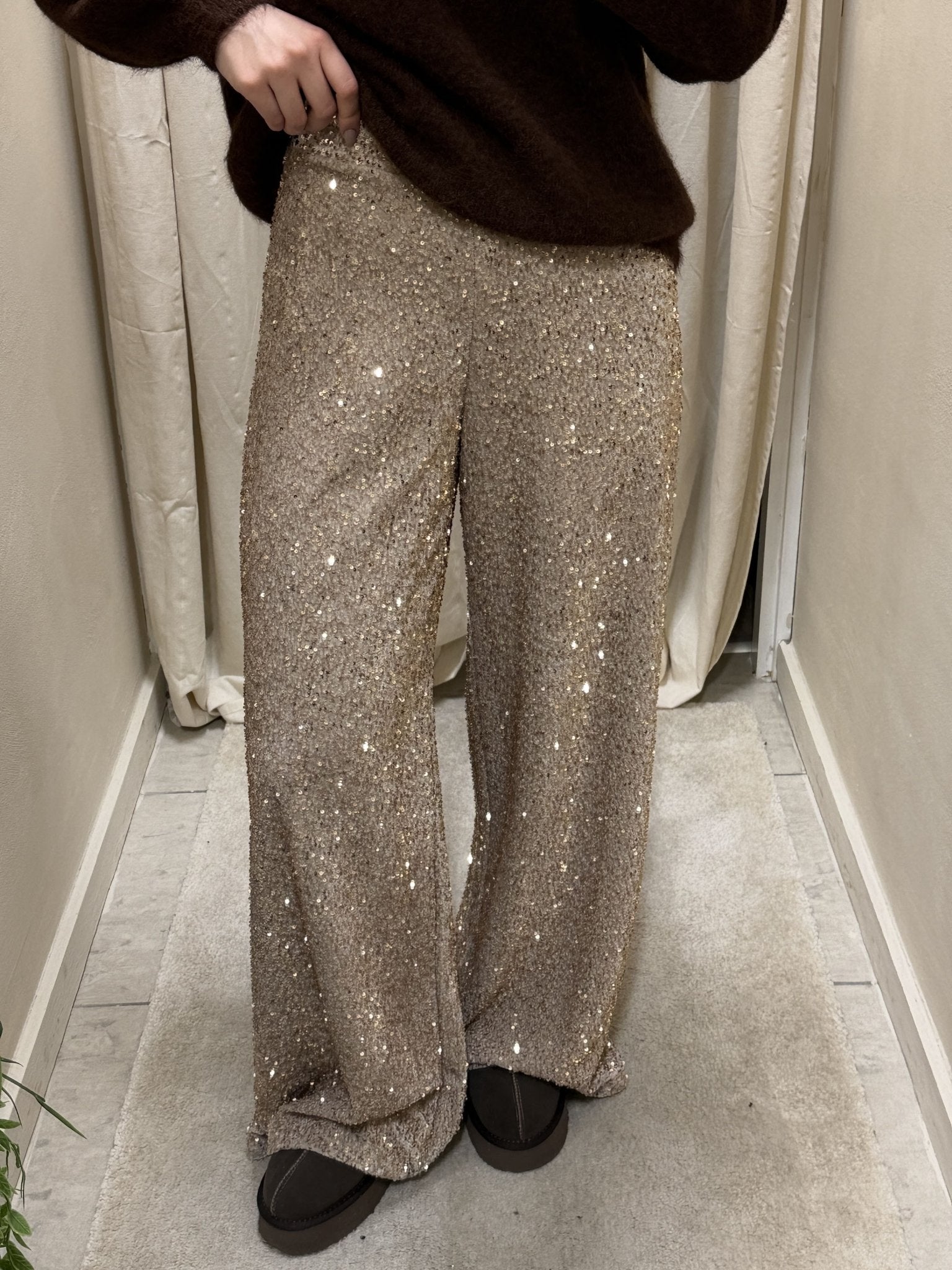 Pantalone gamba dritta in ciniglia velluto con paillettes MyD - GiuGiò | Shop online