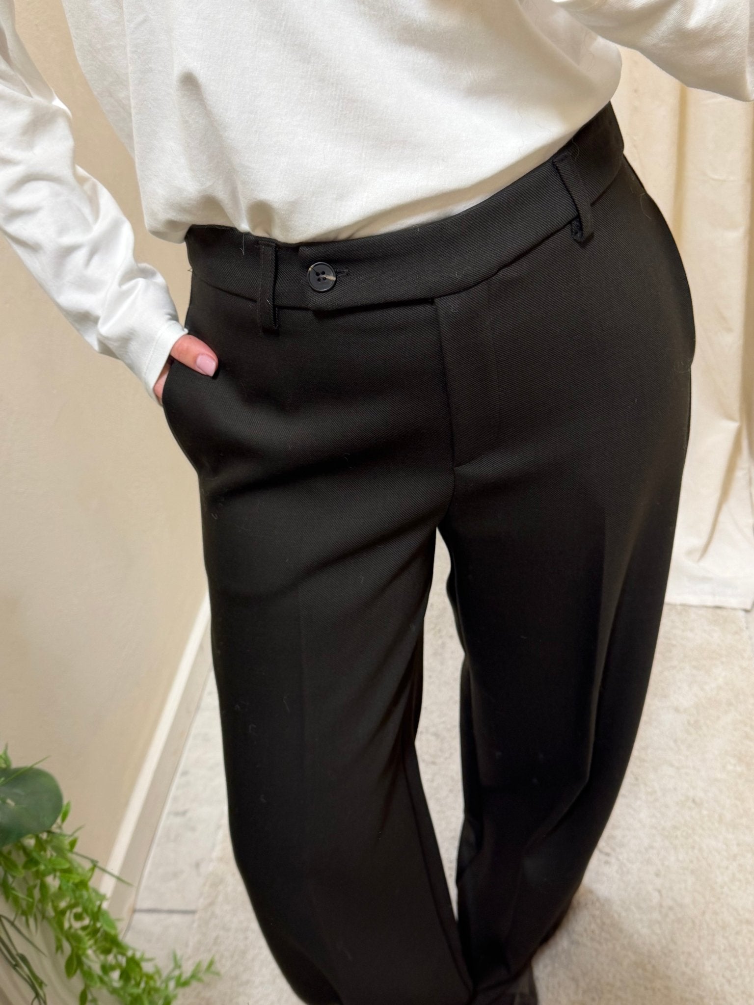 Pantalone gamba dritta misto viscosa Tensione In - GiuGiò | Shop online