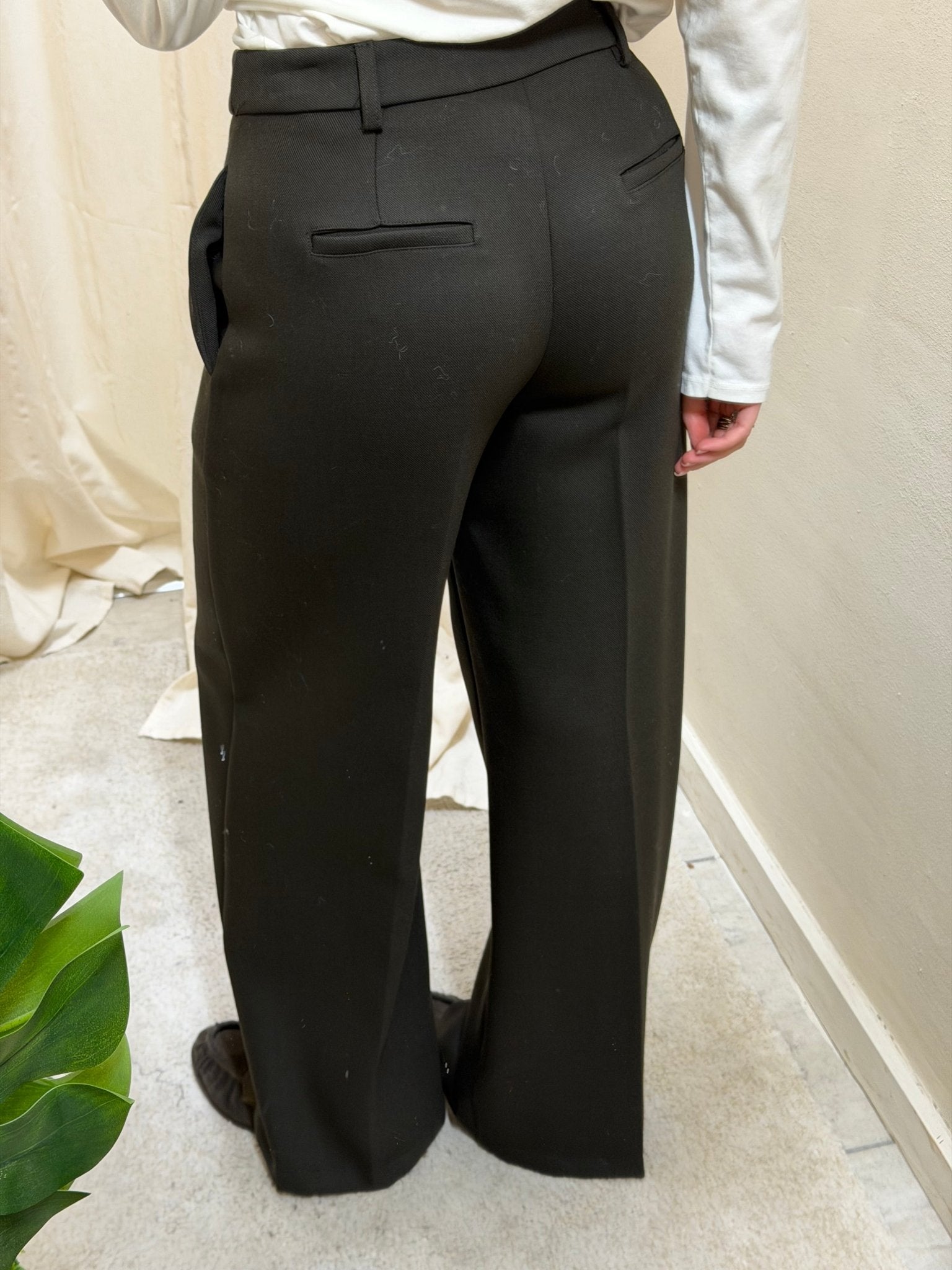 Pantalone gamba dritta misto viscosa Tensione In - GiuGiò | Shop online