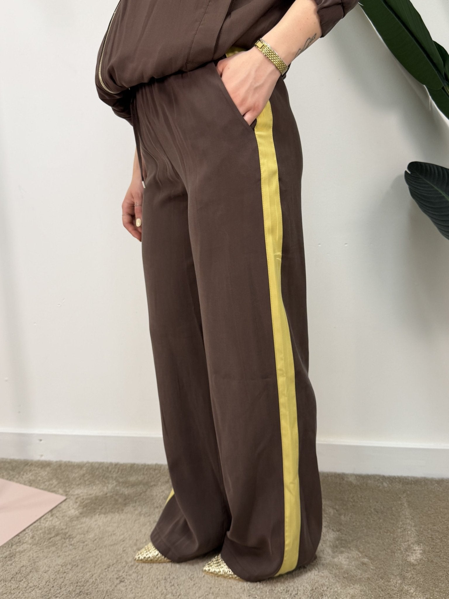 Pantalone in cupro banda laterale Tensione In - GiuGiò | Shop online