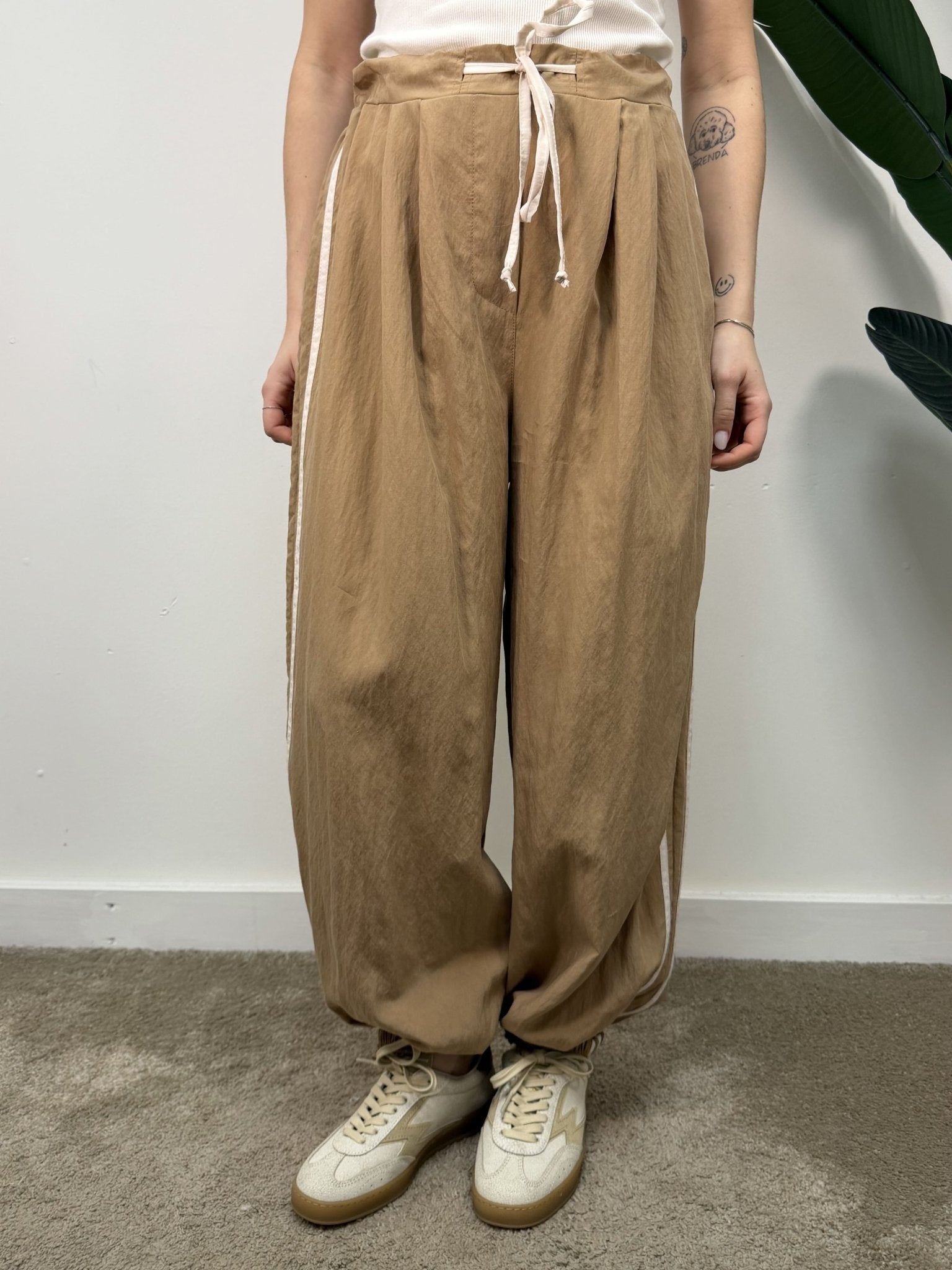 Pantalone in lyocell con bande laterali VICOLO - GiuGiò | Shop online