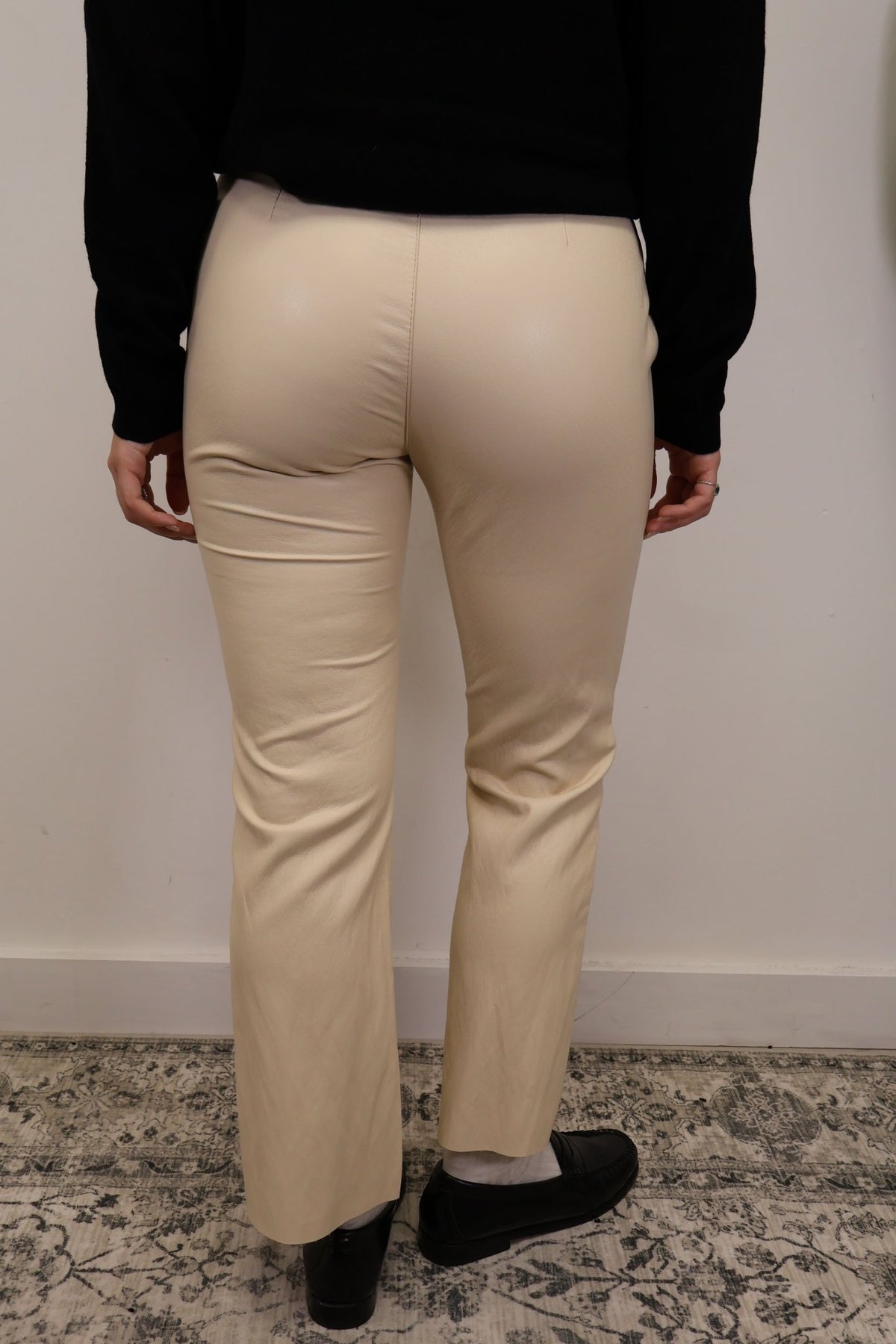 Pantalone mini flare ecopelle panna Tensione In - GiuGiò | Shop online