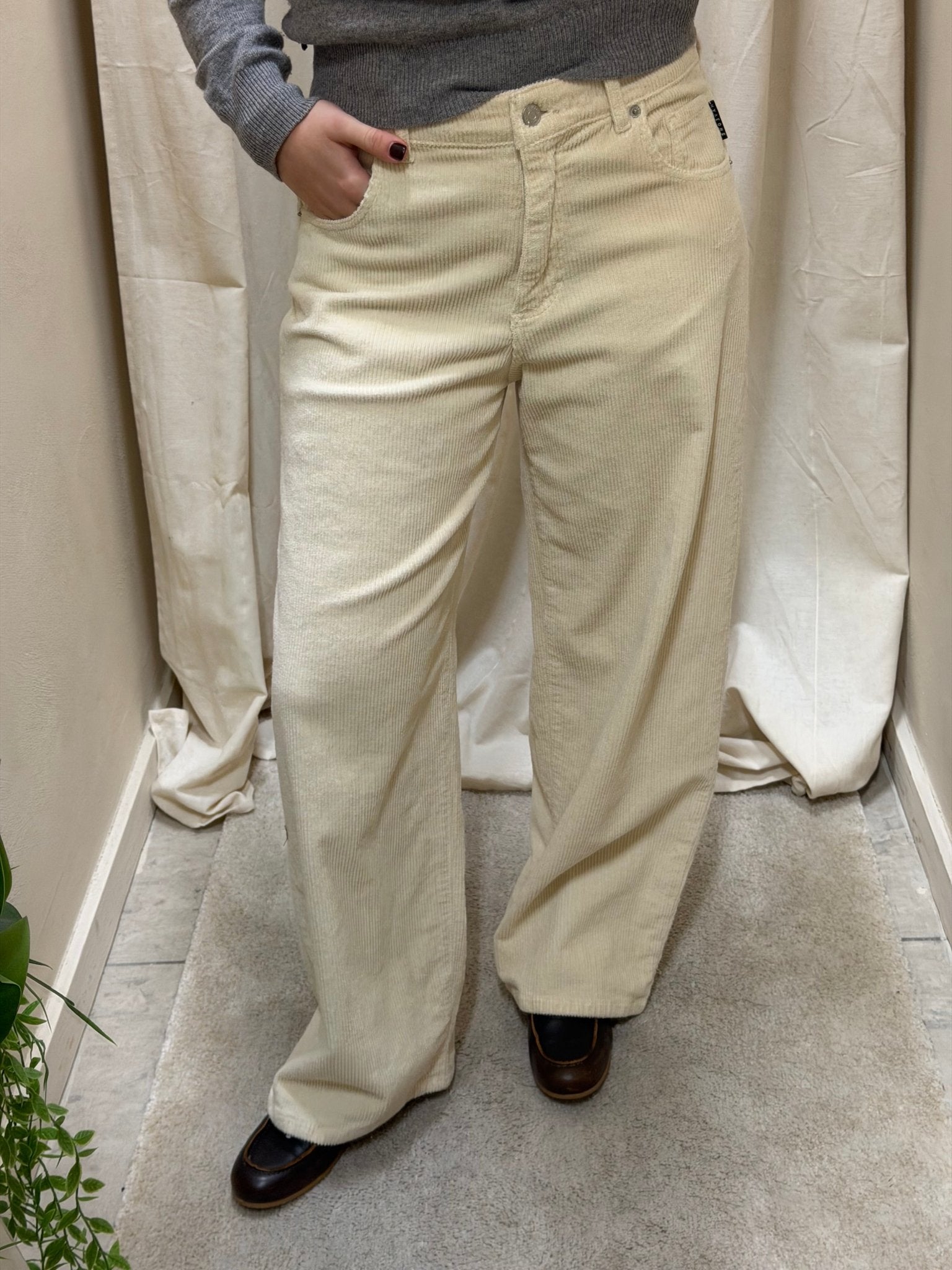 Pantalone mod. Bella in velluto rocciatore burro HaveOne - GiuGiò | Shop online