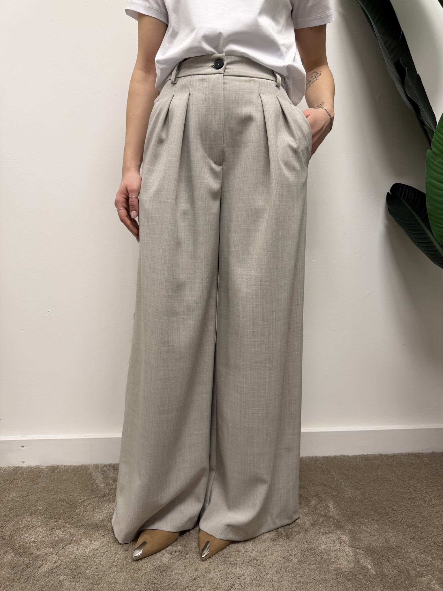 Pantalone palazzo con pinces VICOLO - GiuGiò | Shop online