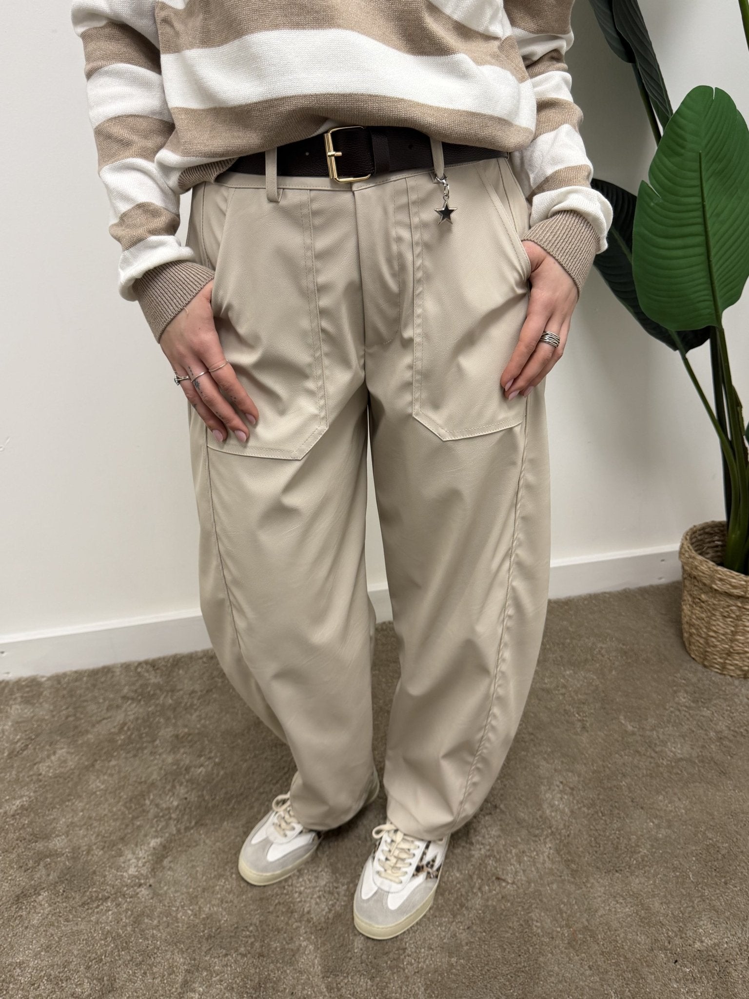 Pantalone stellina in ecopelle Susy Mix - GiuGiò | Shop online