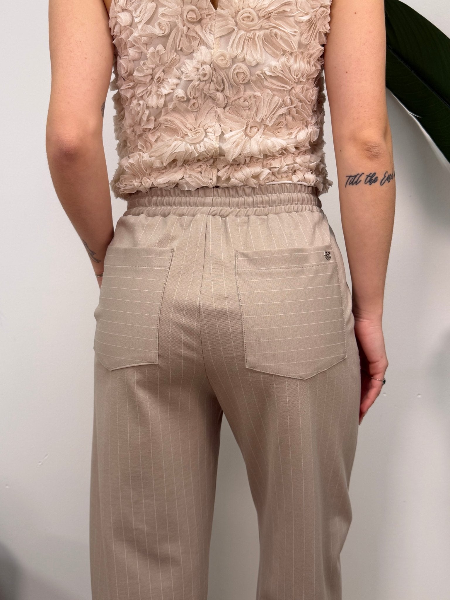 Pantaloni carrot in punto milano PLEASE - GiuGiò | Shop online