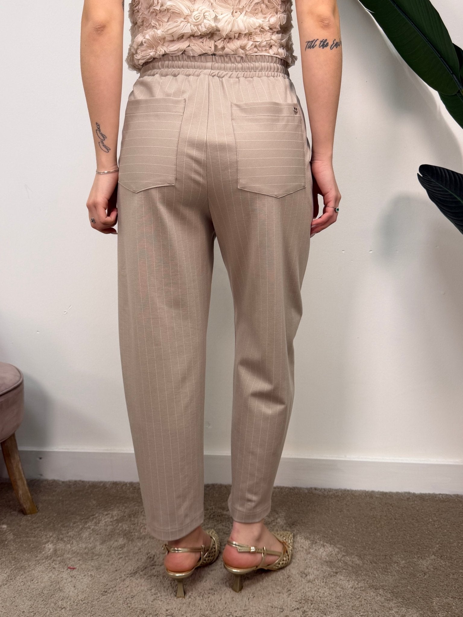 Pantaloni carrot in punto milano PLEASE - GiuGiò | Shop online