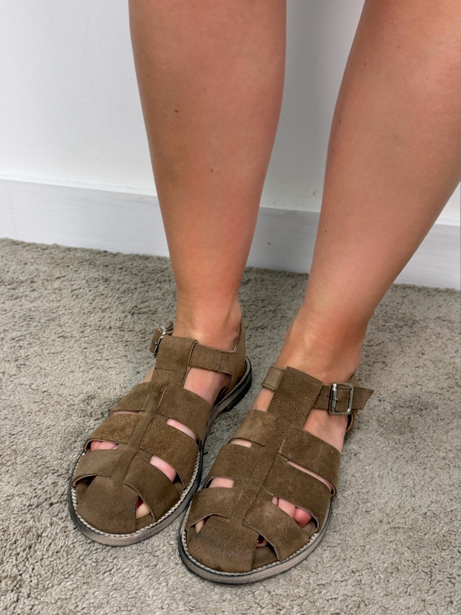 Ragnetto in camoscio con cinturino Divine Follie - GiuGiò | Shop online