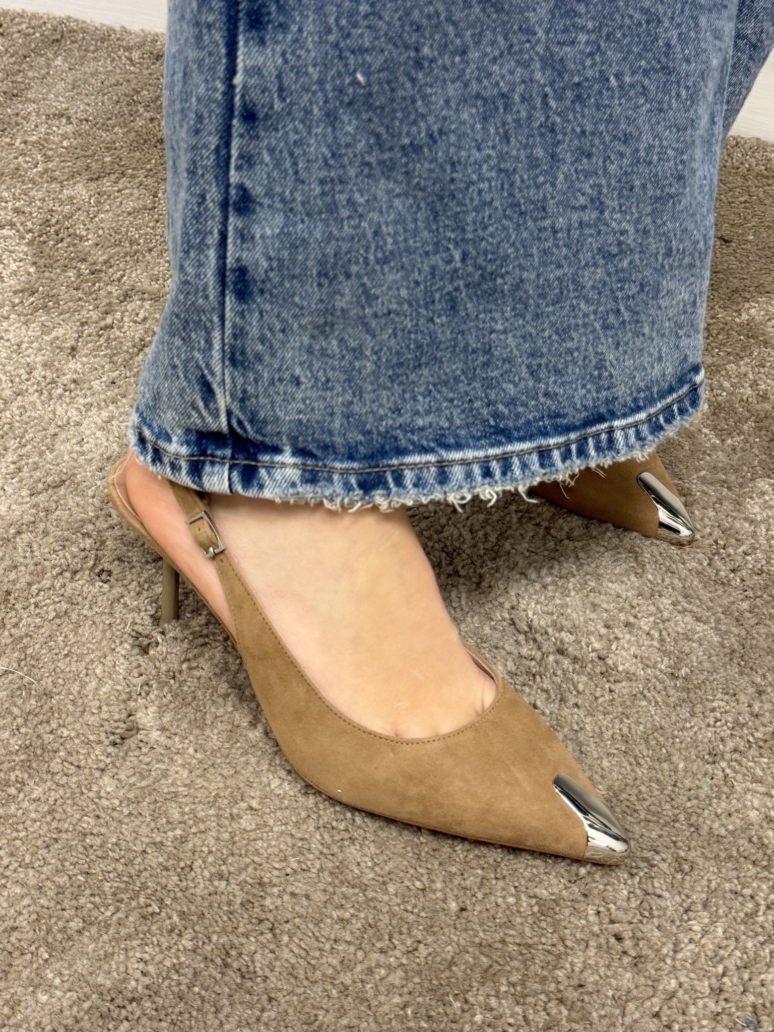 Slingback in camoscio punta metallo tacco 7 Divine Follie - GiuGiò | Shop online