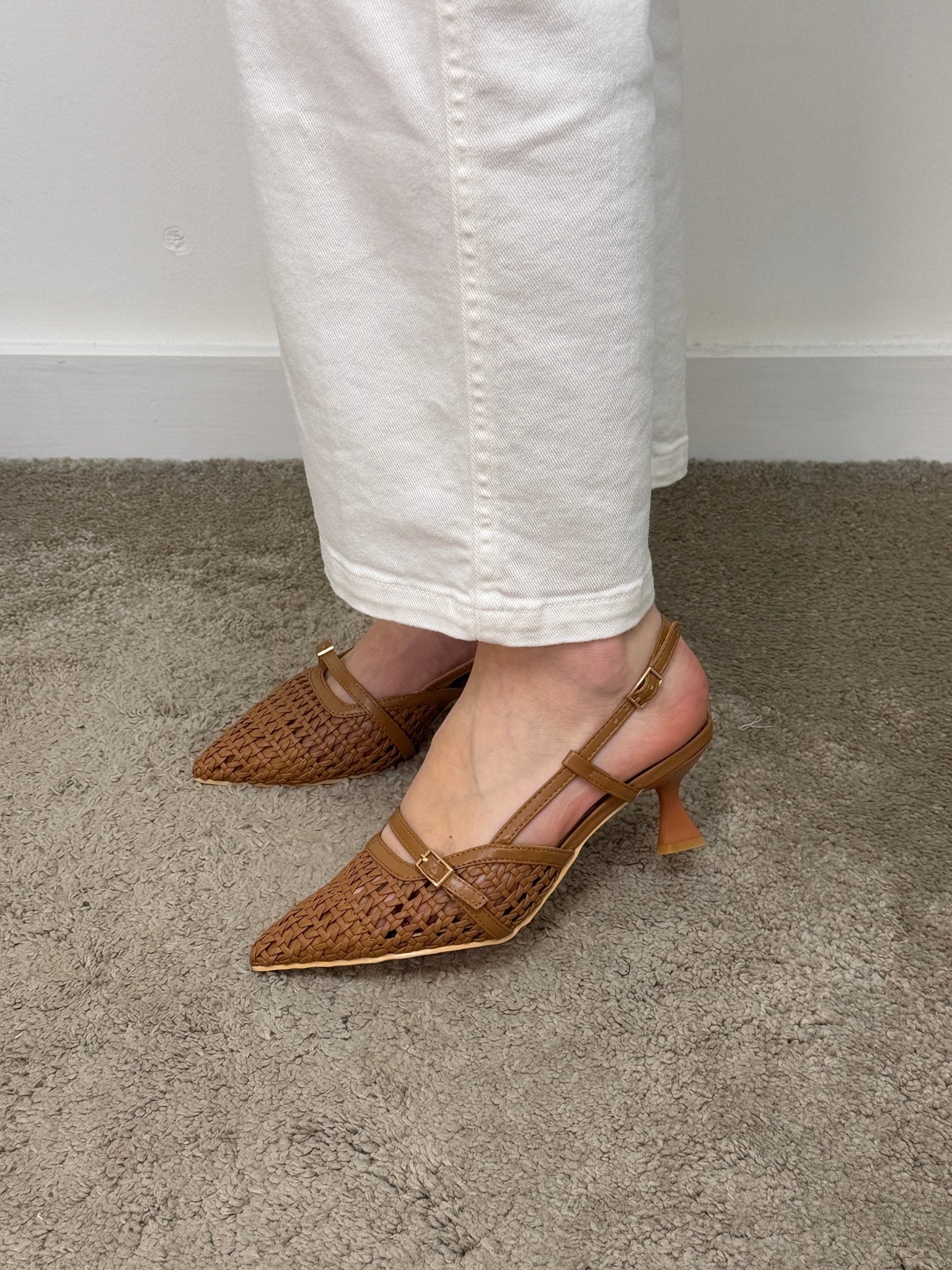 Slingback in ecopelle intrecciata con fibbiette Via Mondana - GiuGiò | Shop online