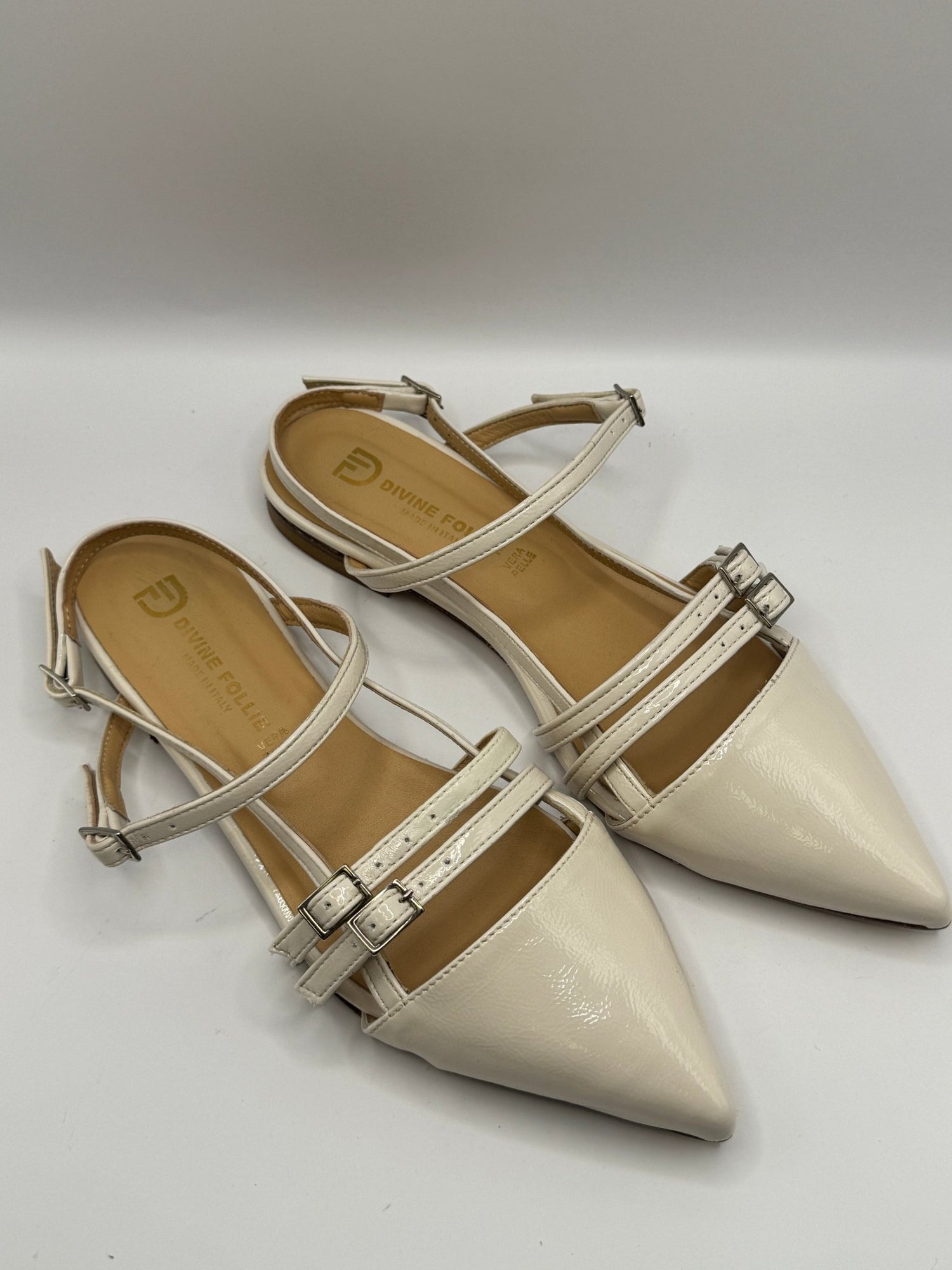 Slingback naplak con fibbie Divine Follie - GiuGiò | Shop online