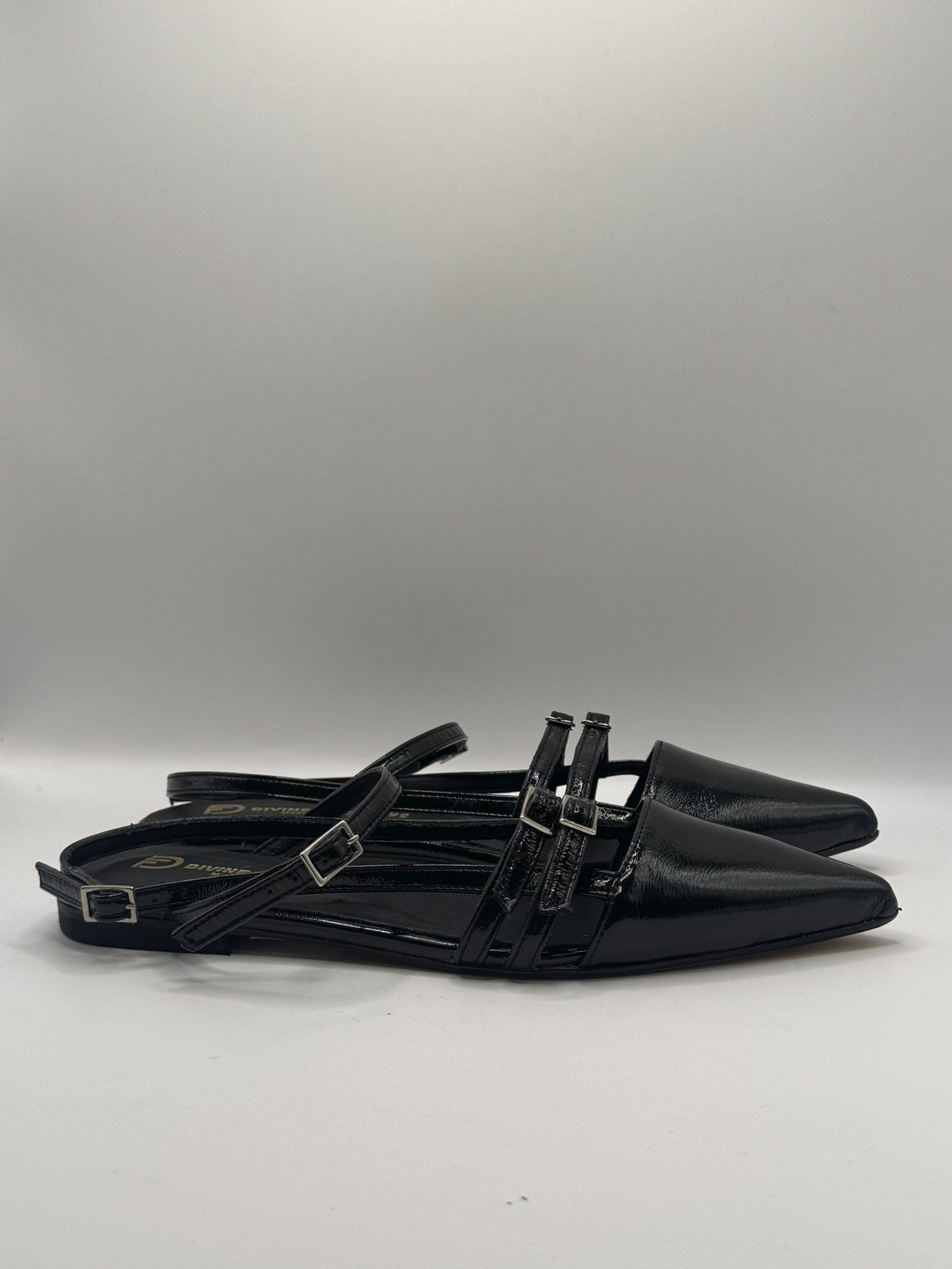 Slingback naplak con fibbie Divine Follie - GiuGiò | Shop online