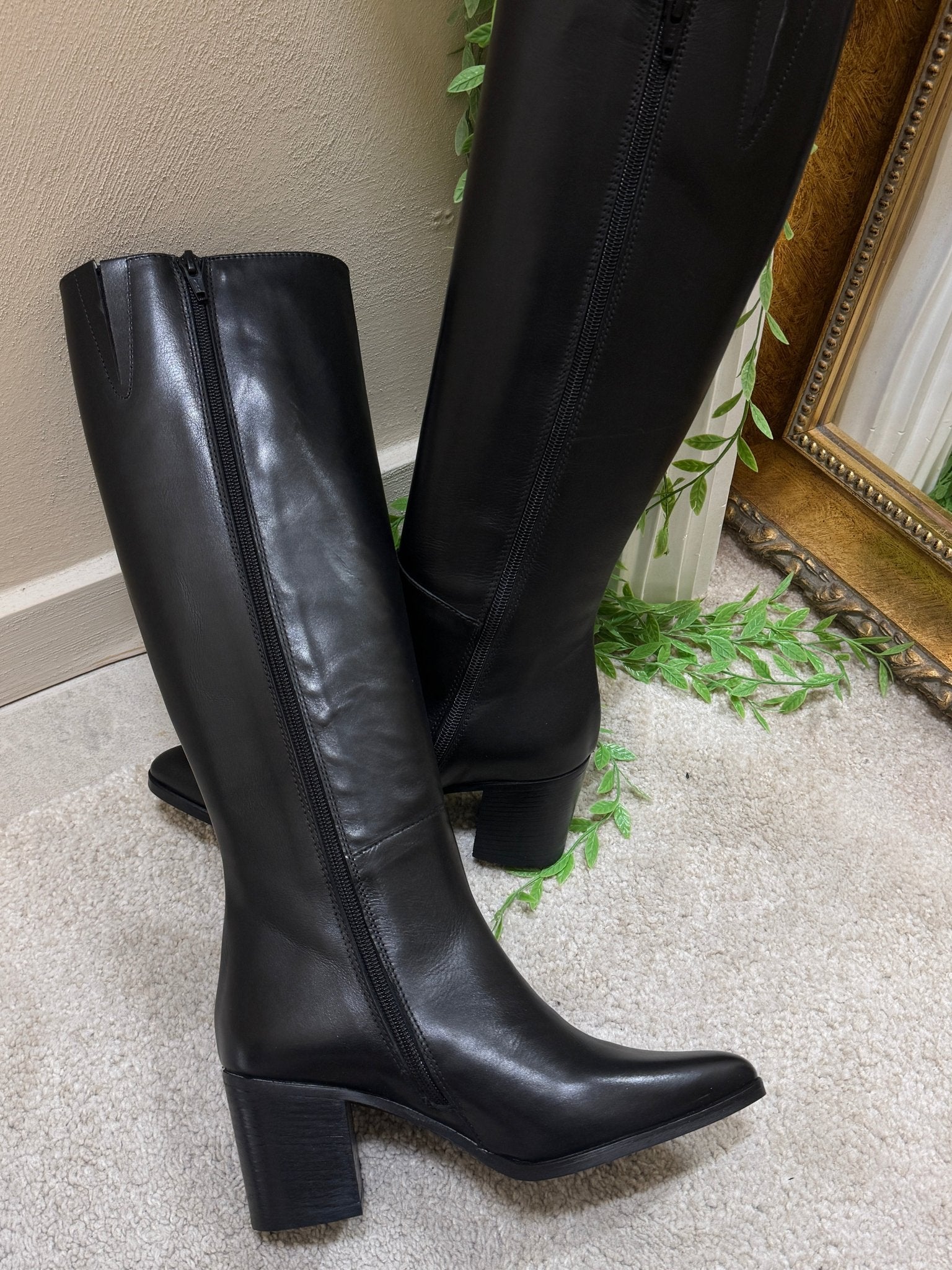 Stivale in pelle con tacco Noa - GiuGiò | Shop online