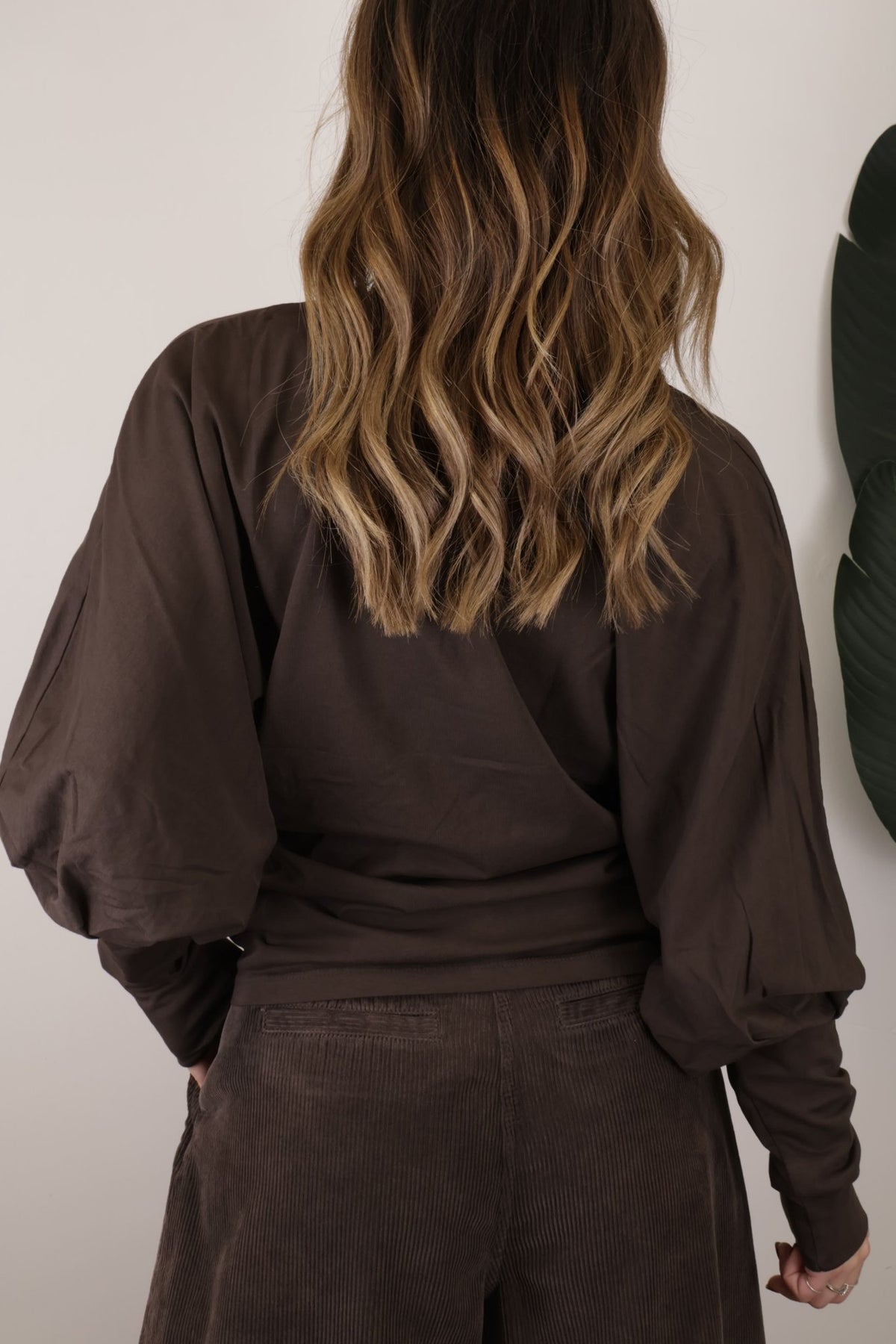 T-shirt avvitata con maniche a pipistrello Tensione In - GiuGiò | Shop online