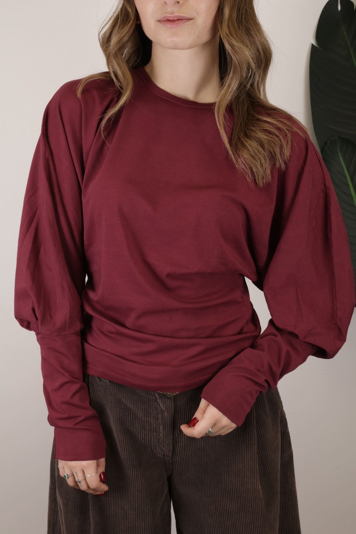 T-shirt avvitata con maniche a pipistrello Tensione In - GiuGiò | Shop online